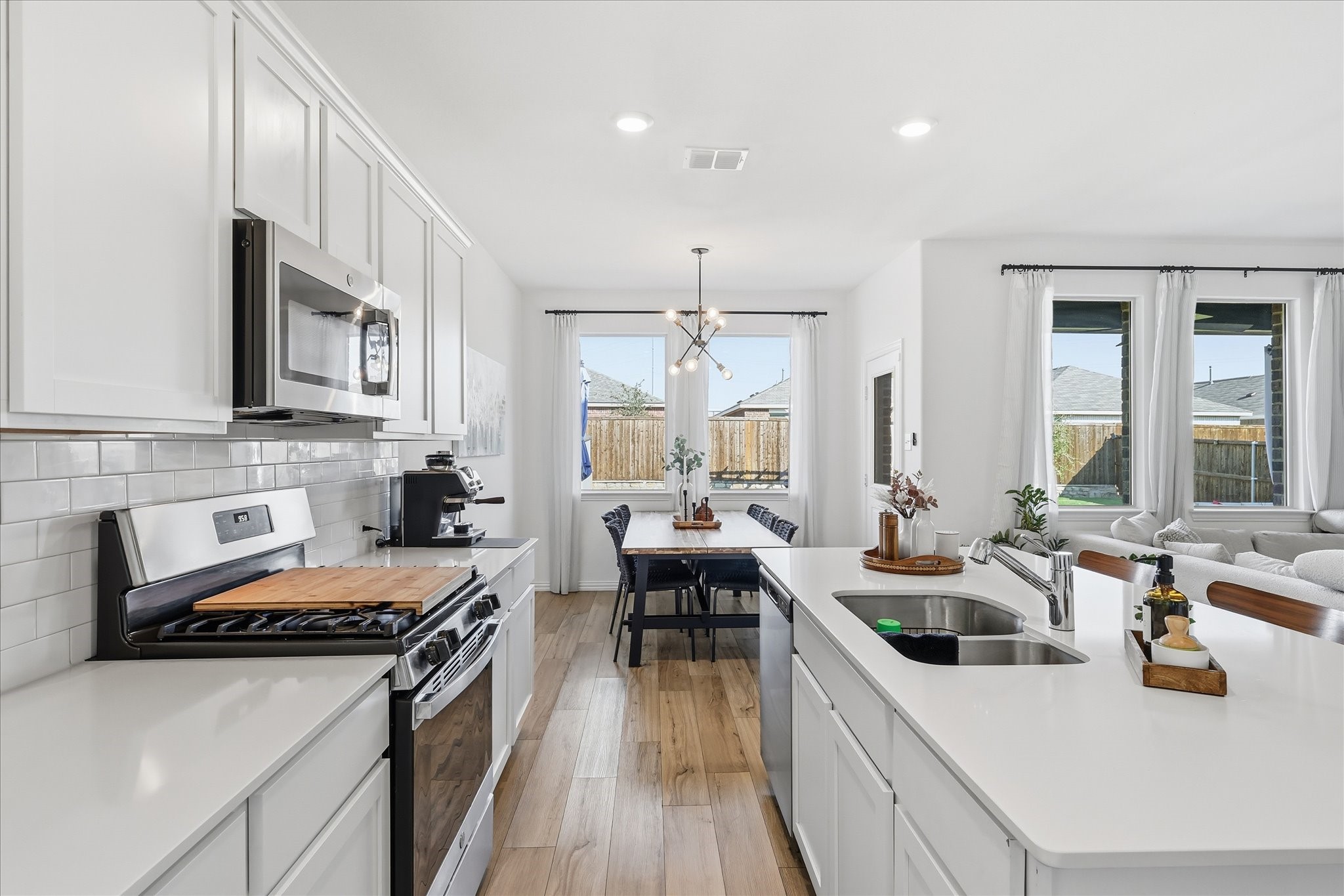3105 Kaufman Court