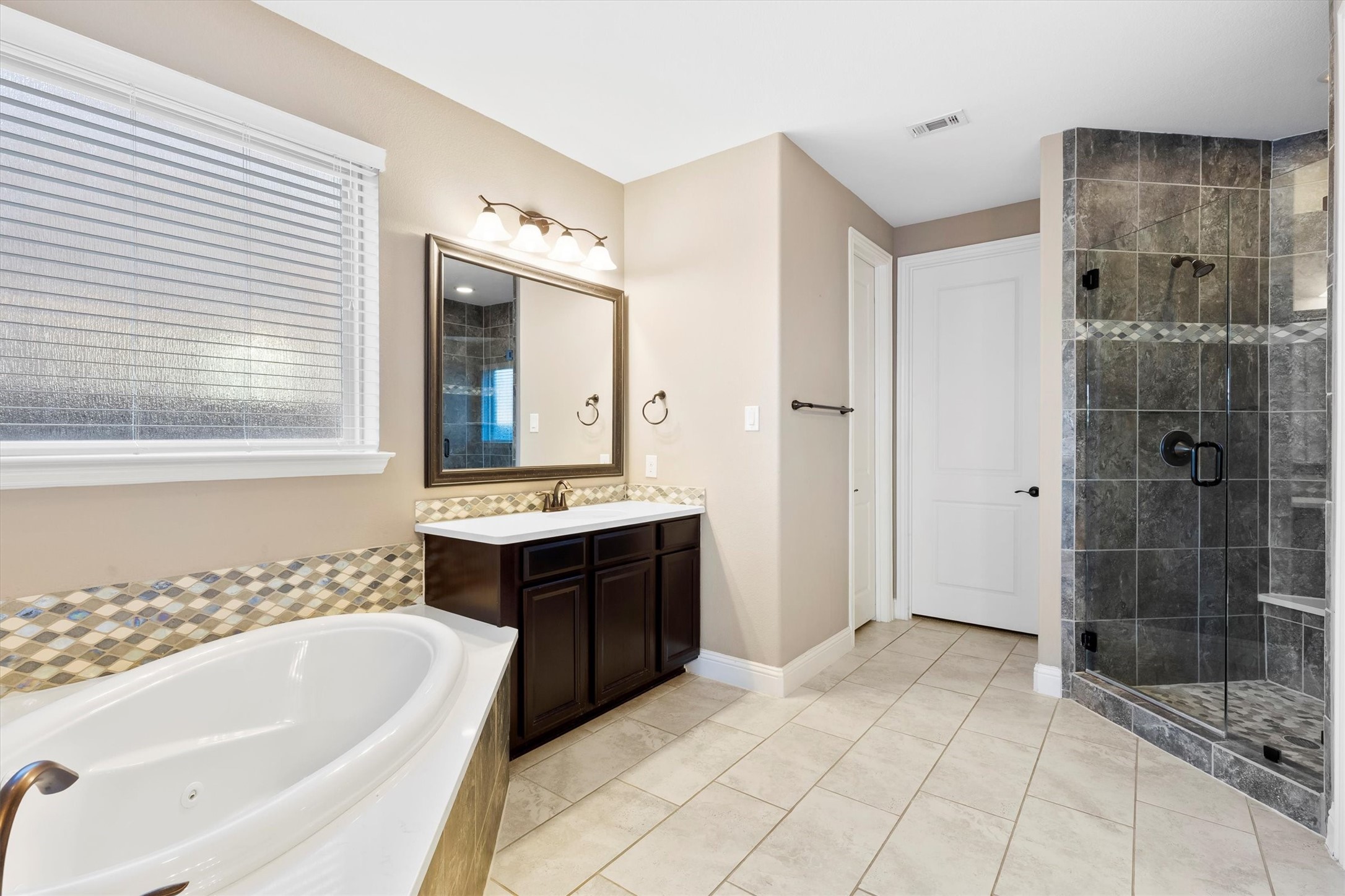 3701 Birmington