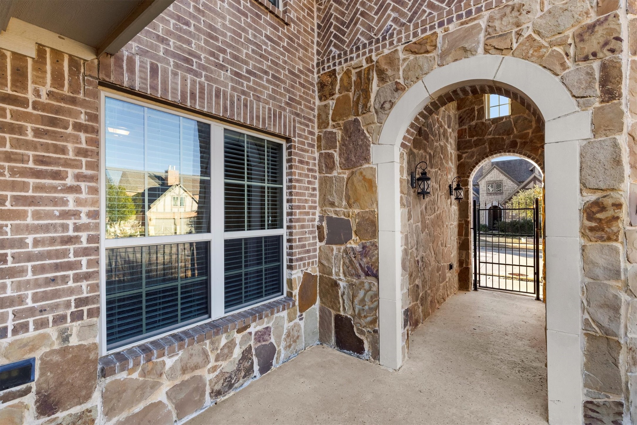 3701 Birmington