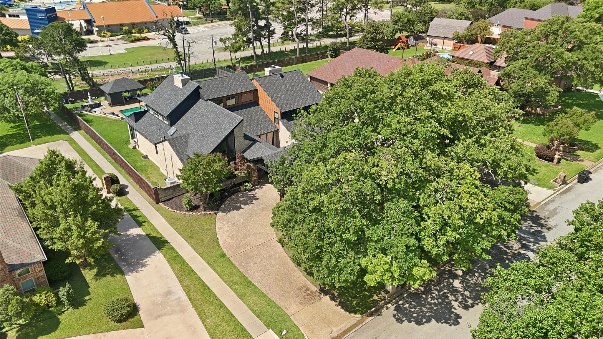 301 Chapelwood Drive
