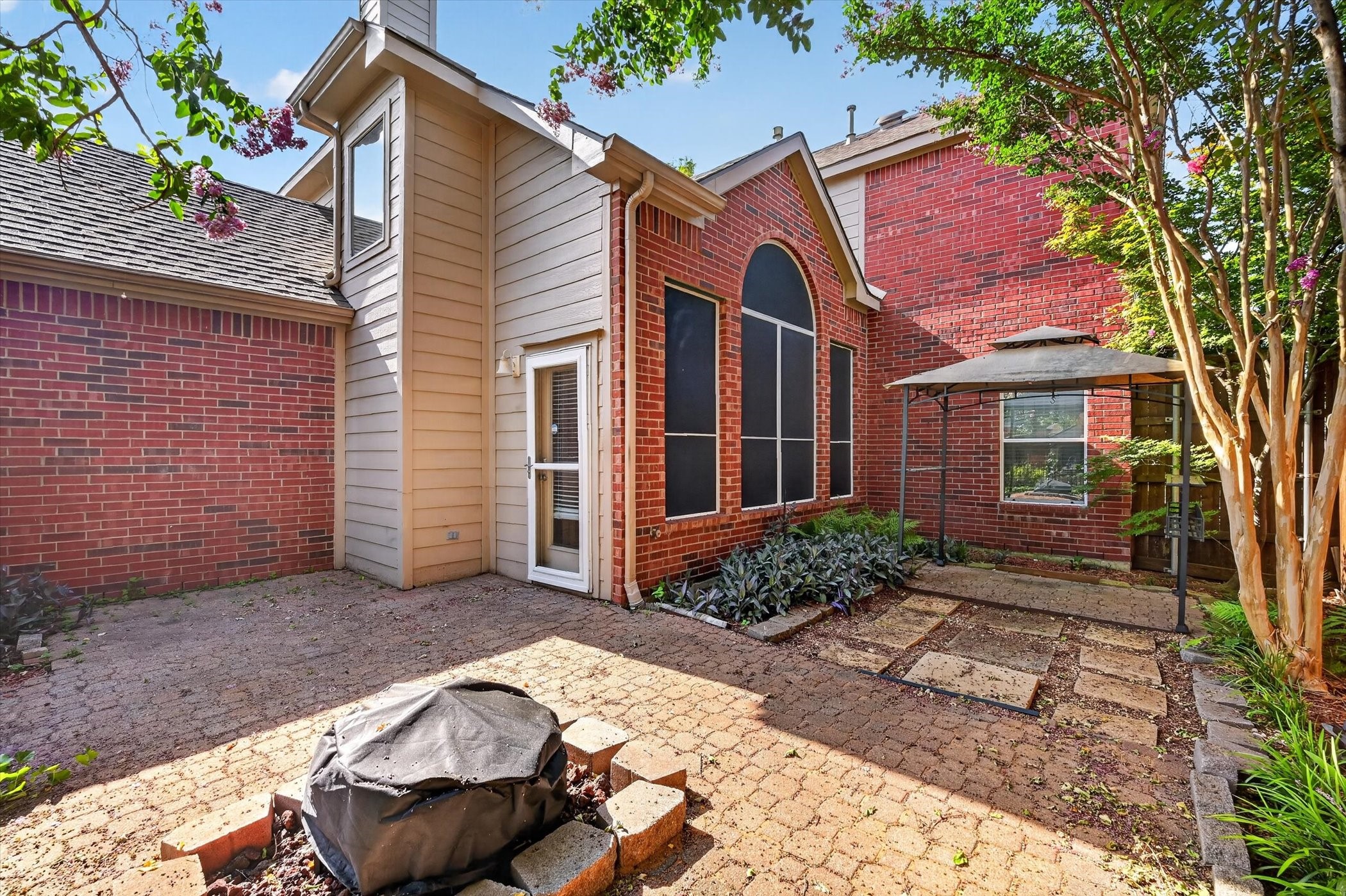 5912 White Pine Drive