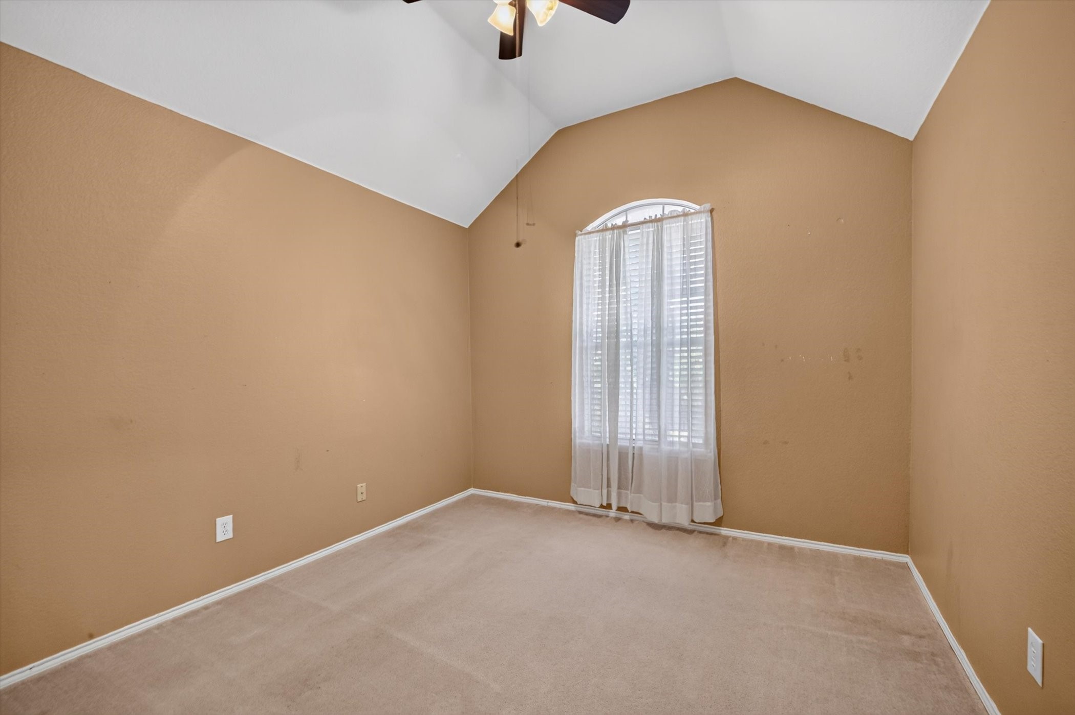 5912 White Pine Drive