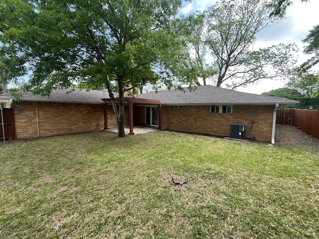 4012 Shady Hollow Lane