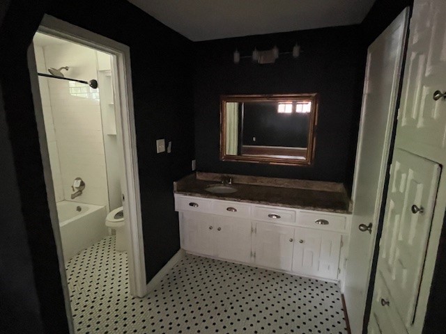 4012 Shady Hollow Lane