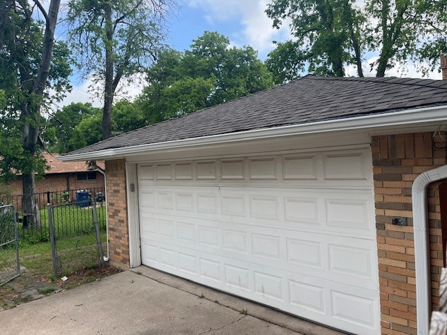 4012 Shady Hollow Lane