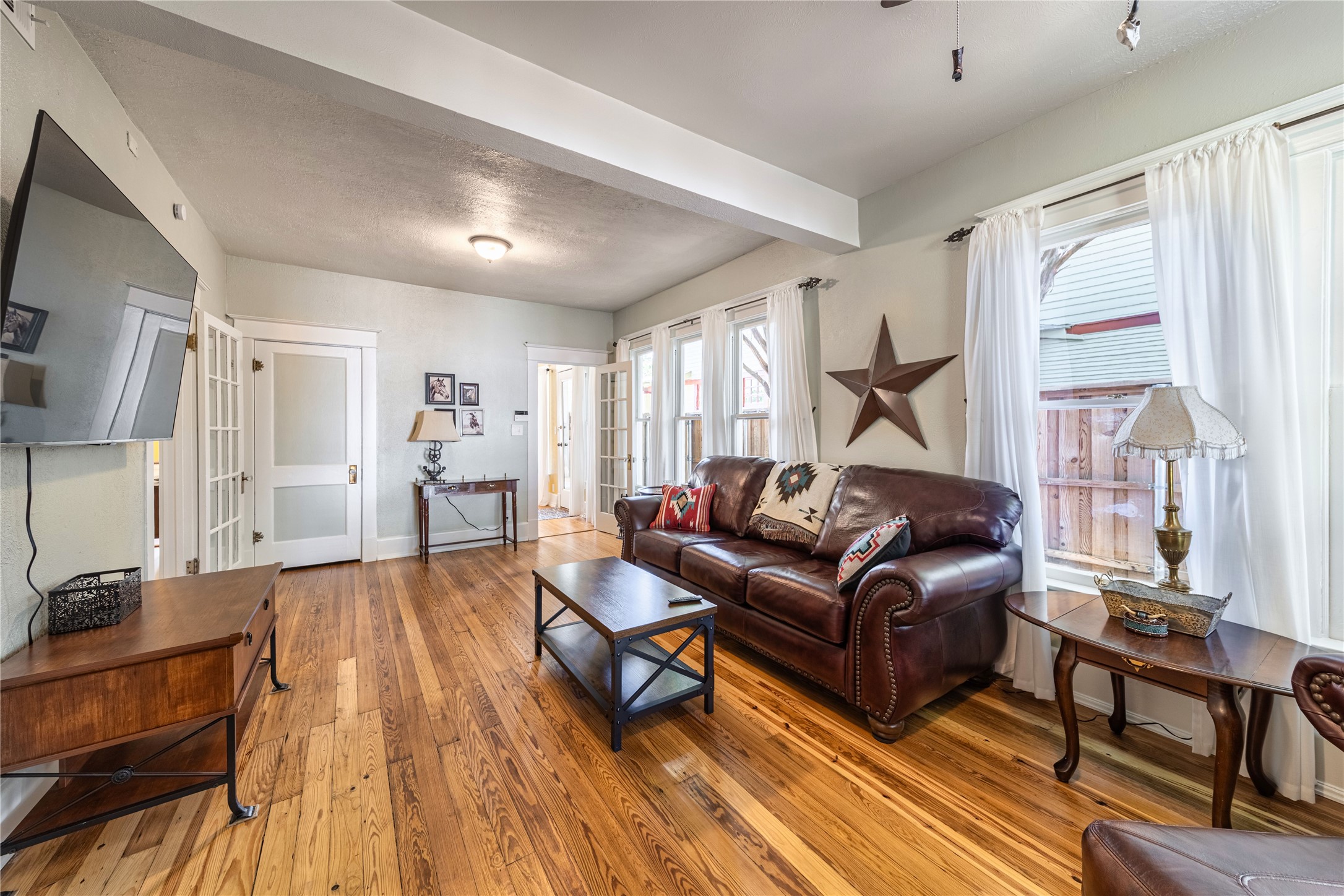 215 S Montclair Avenue
