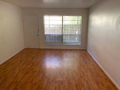 5055 Ridglea Lane 1103