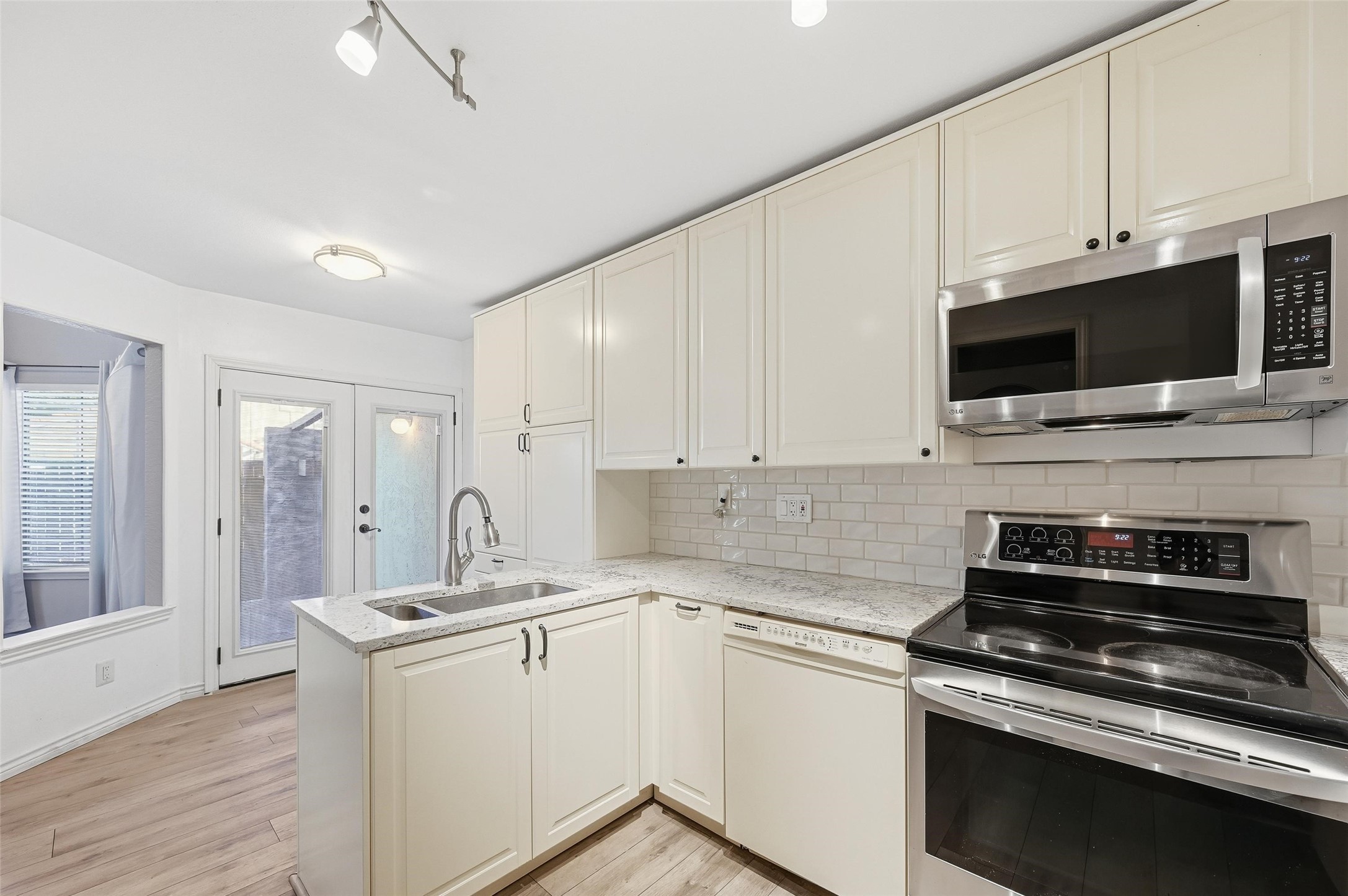 821 Dublin Drive 211