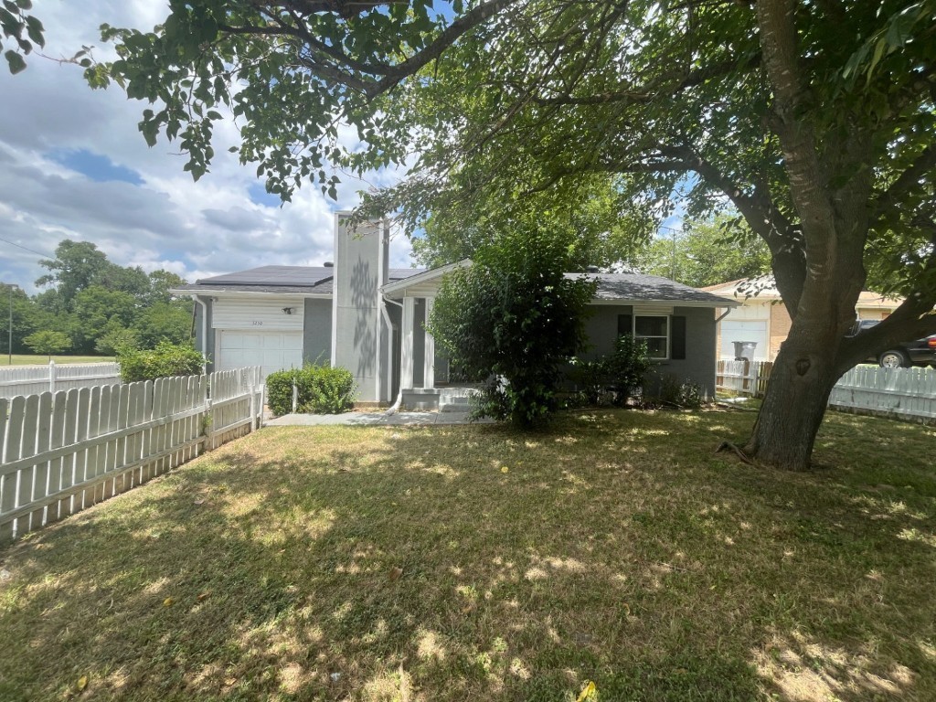 3250 Highland Woods Circle