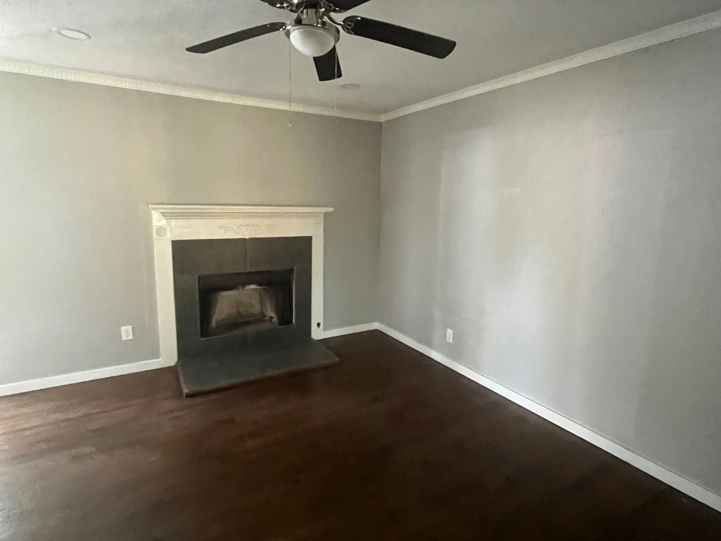 3250 Highland Woods Circle