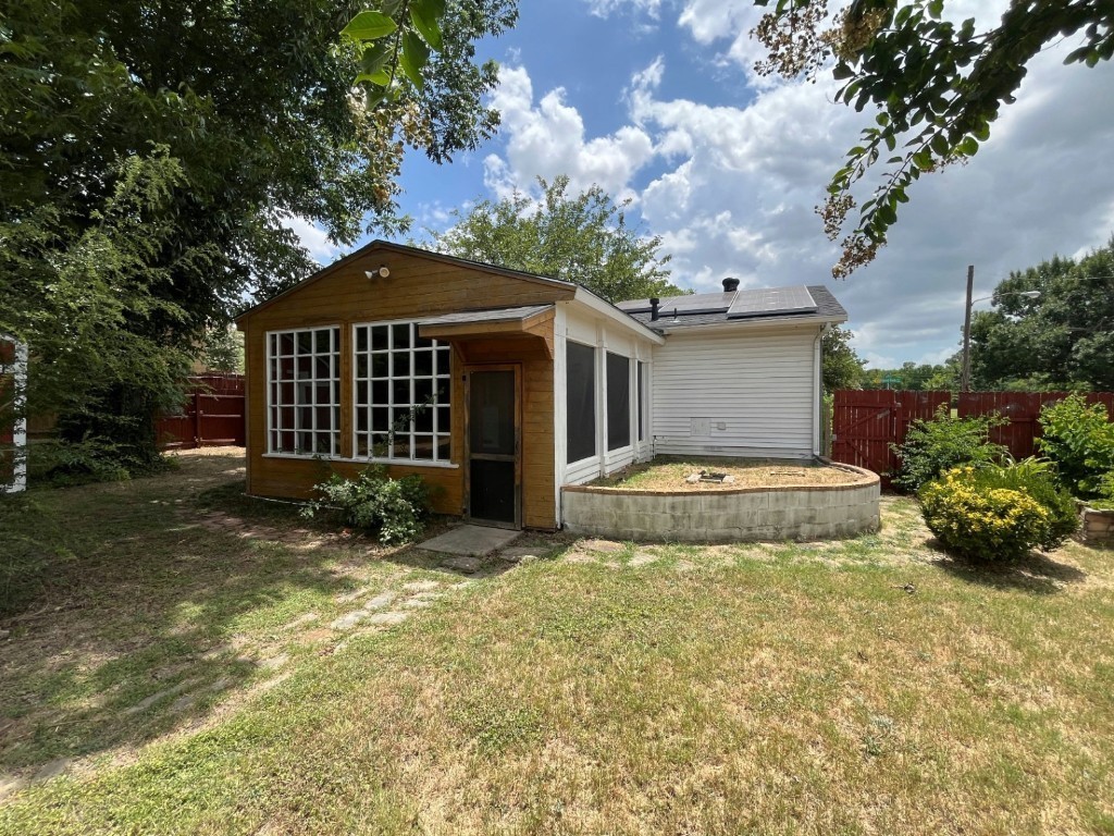 3250 Highland Woods Circle