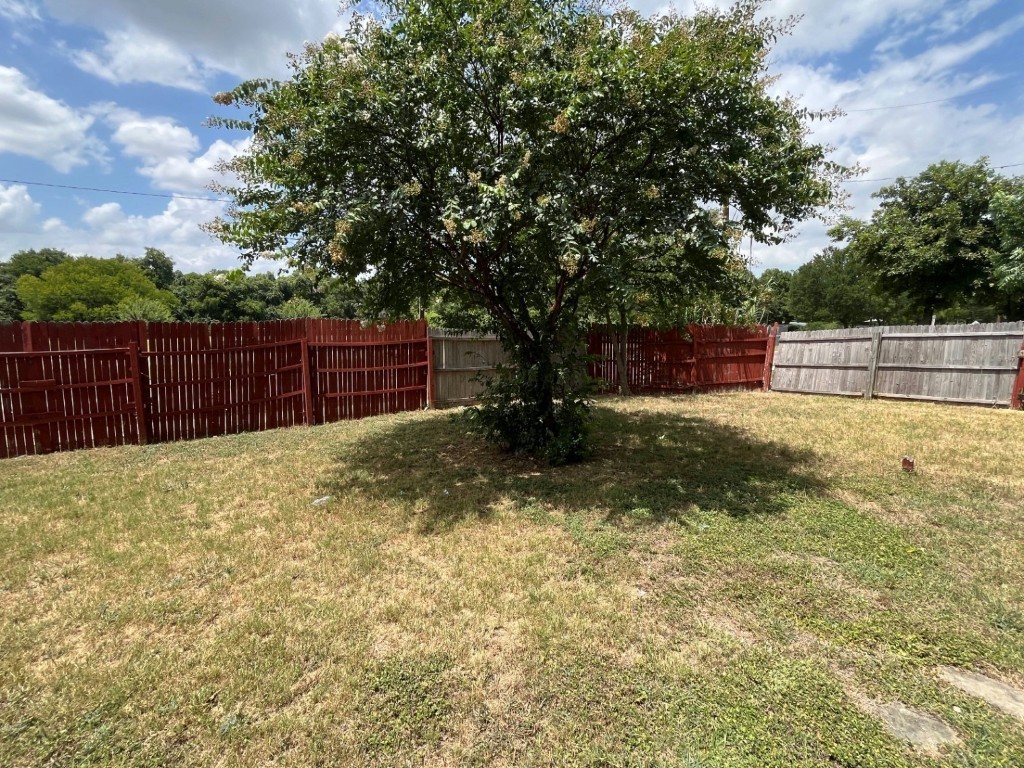 3250 Highland Woods Circle