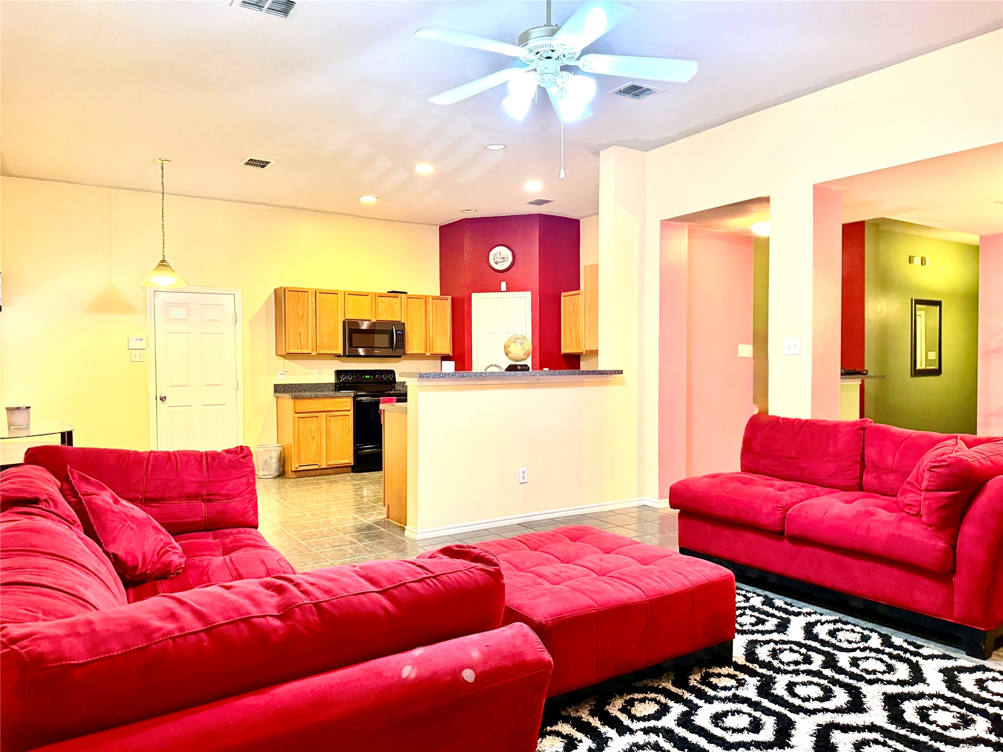 193 Rolling Court