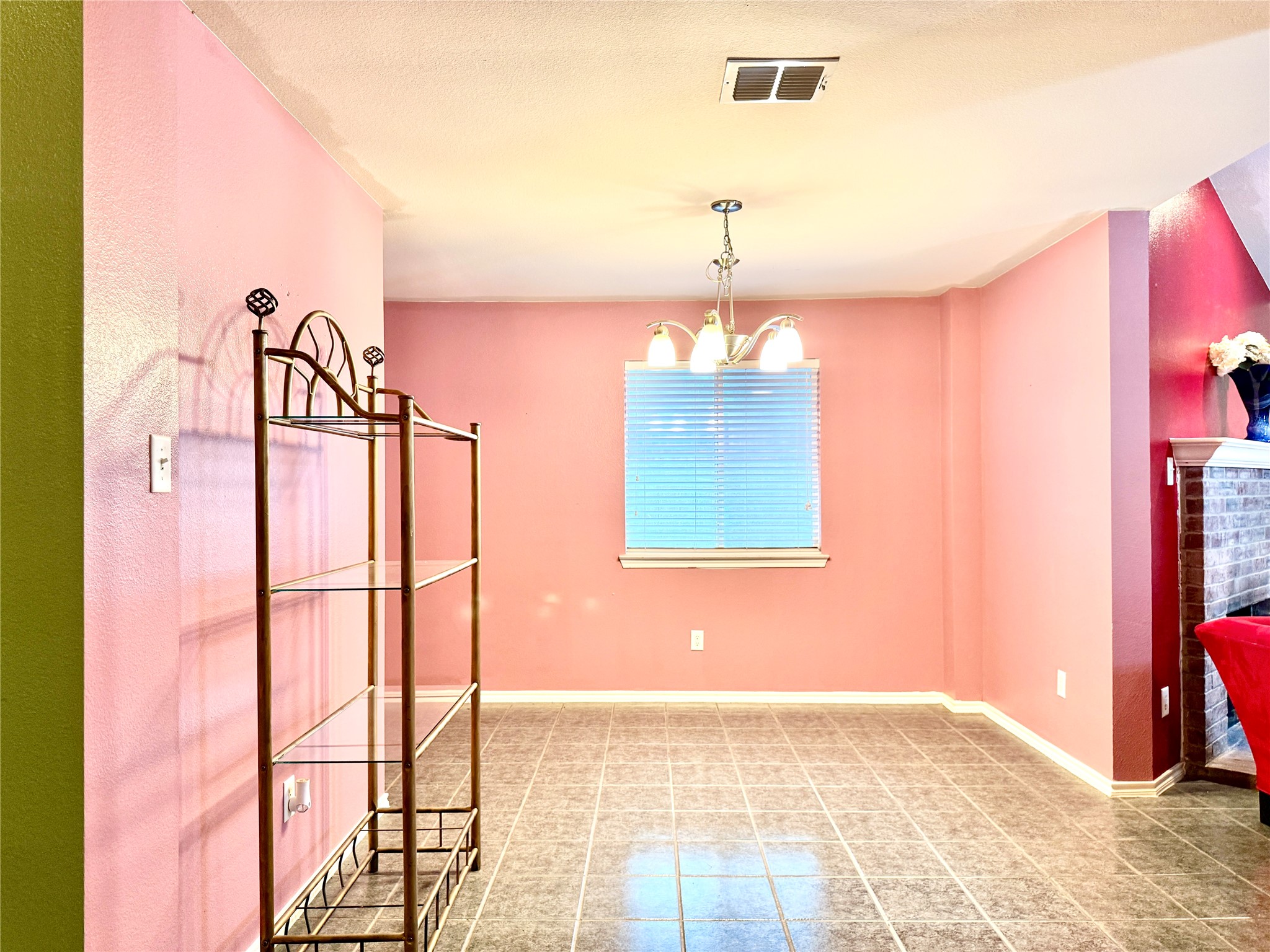 193 Rolling Court