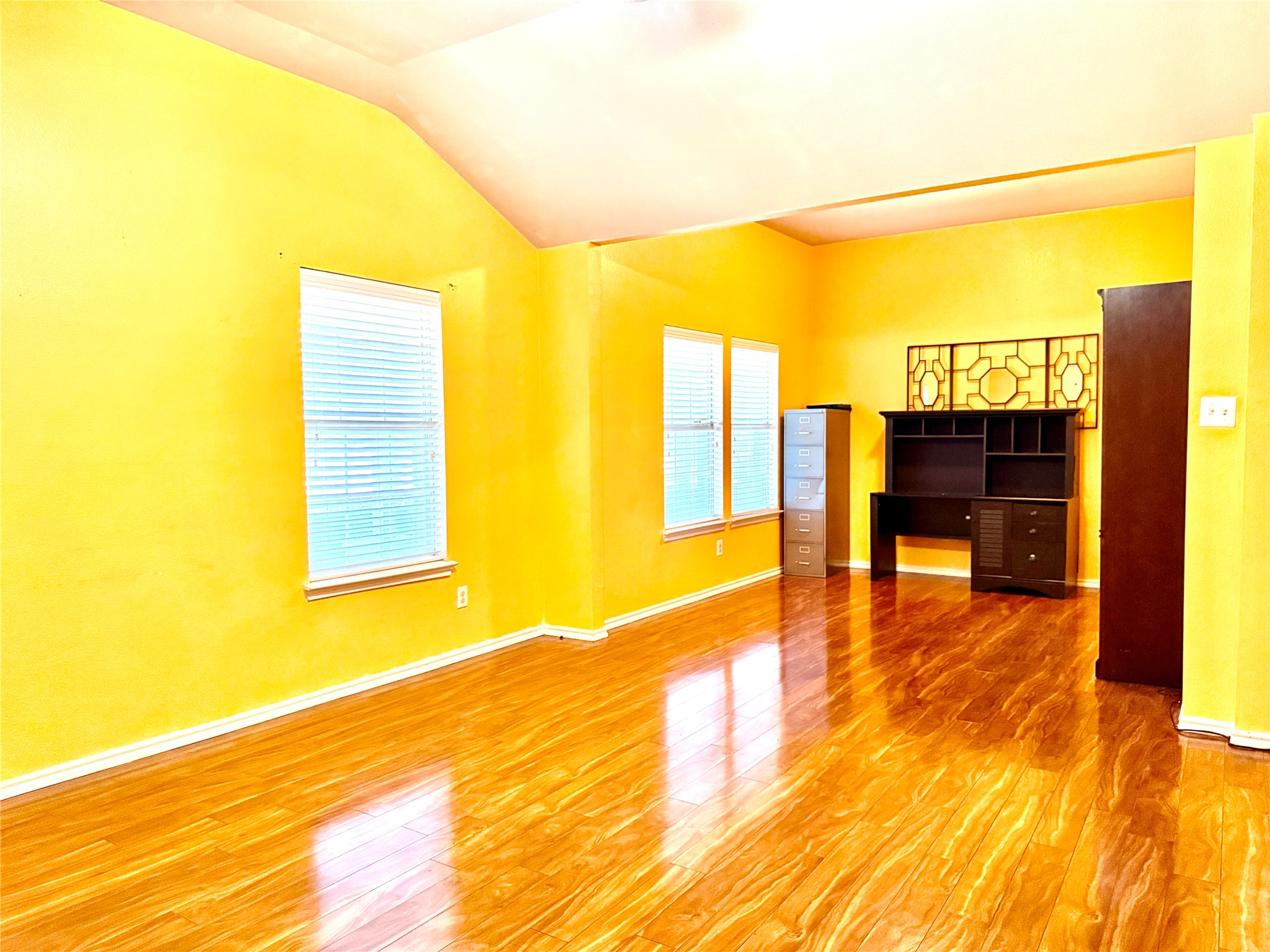 193 Rolling Court
