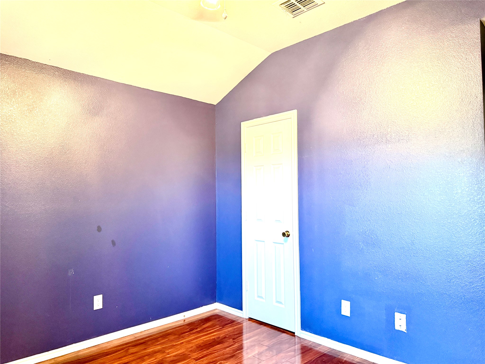 193 Rolling Court
