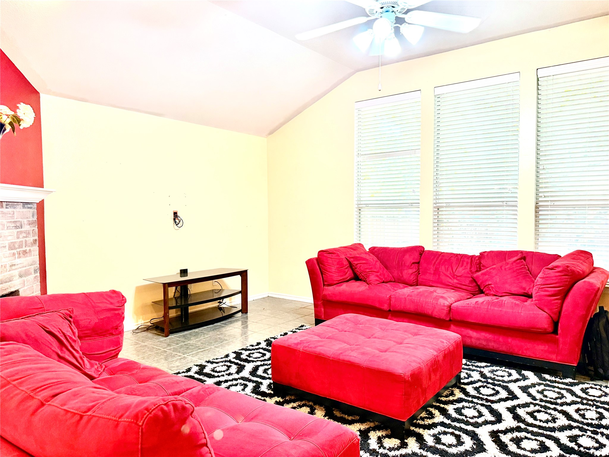 193 Rolling Court