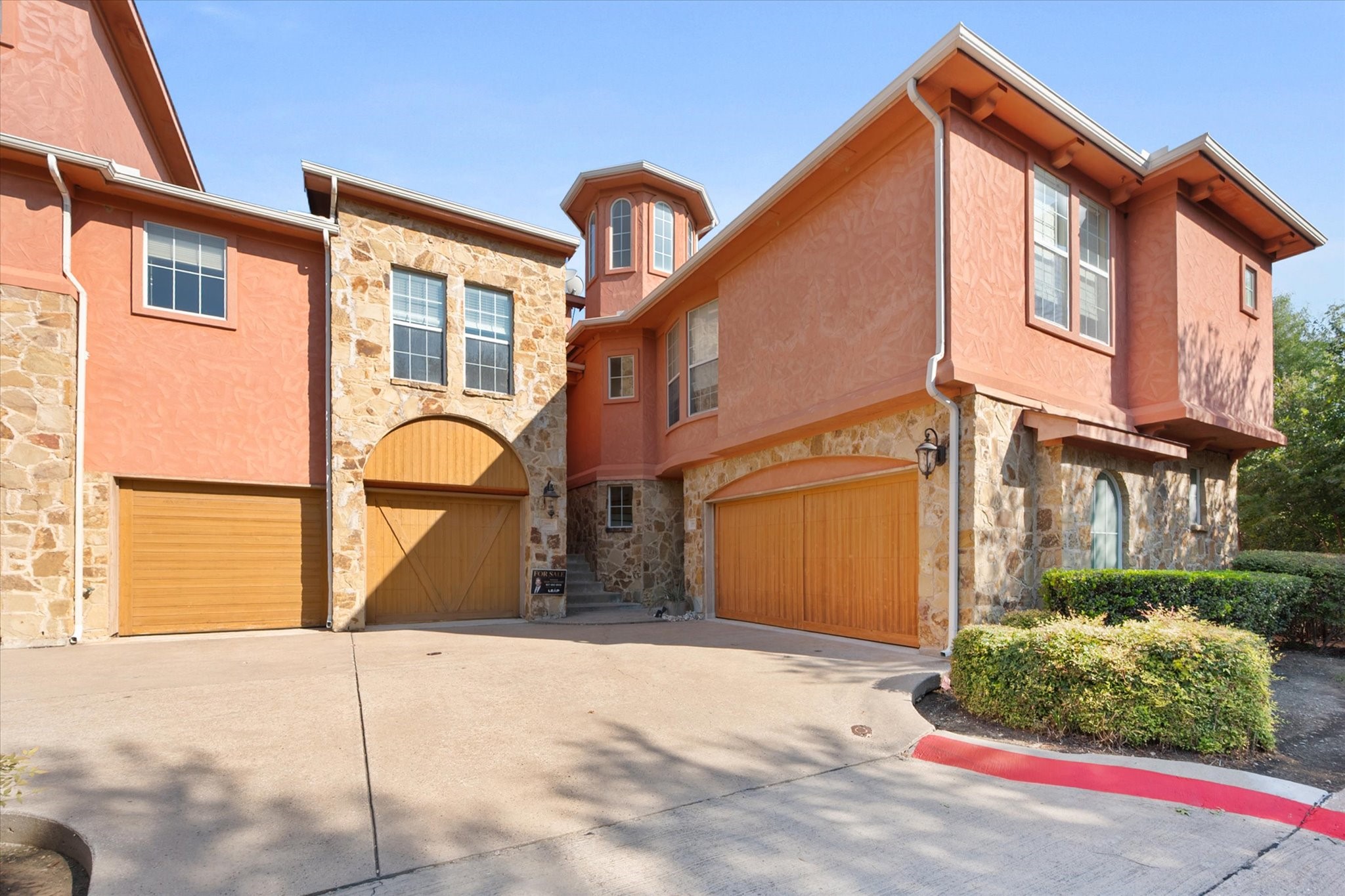 2600 Piazza Court 1