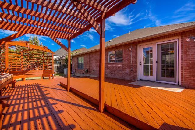 1020 Skylark Hill LN