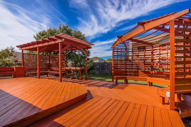 1020 Skylark Hill LN