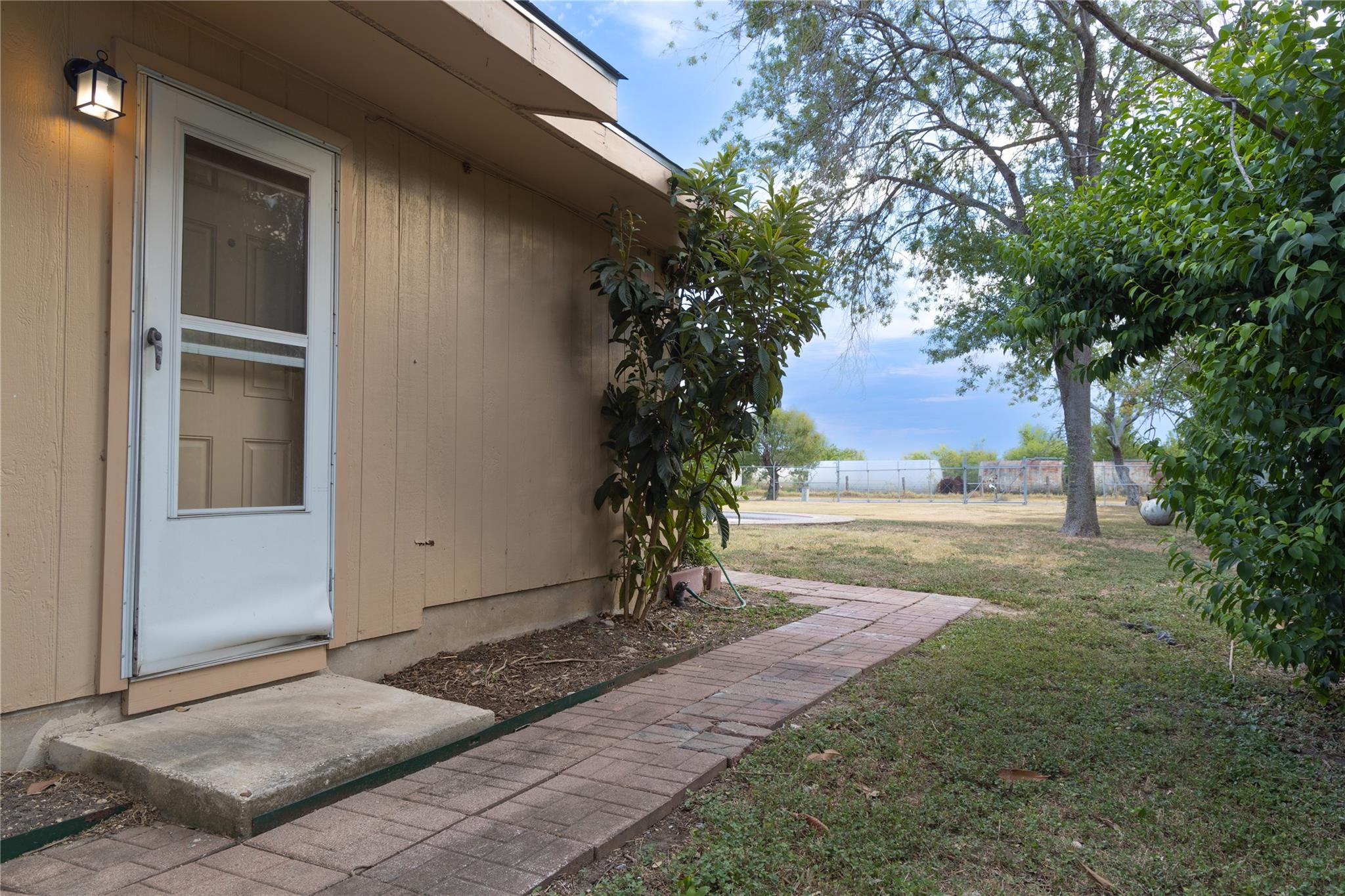 1430 State Highway 46 S