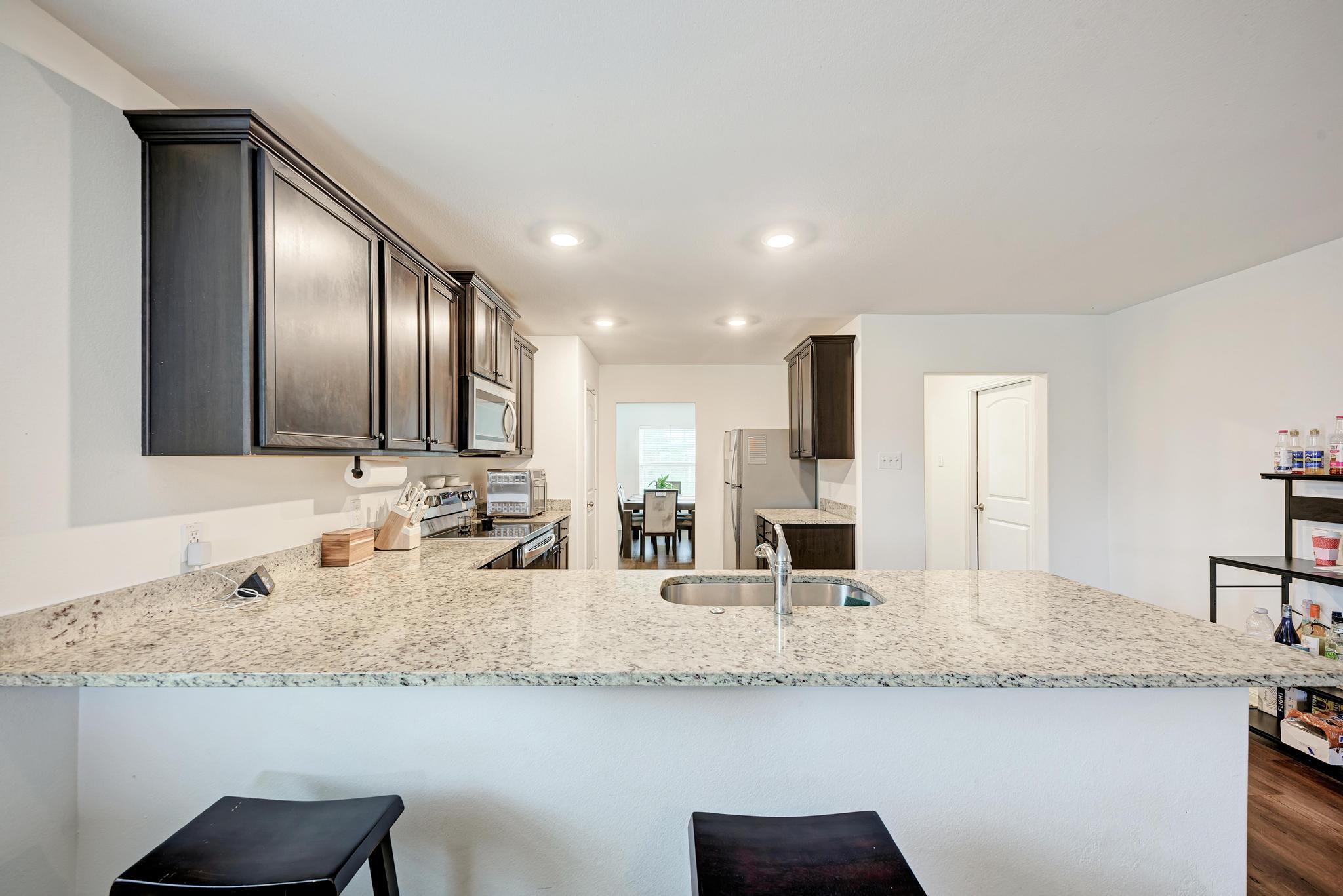 132 Maywood LN