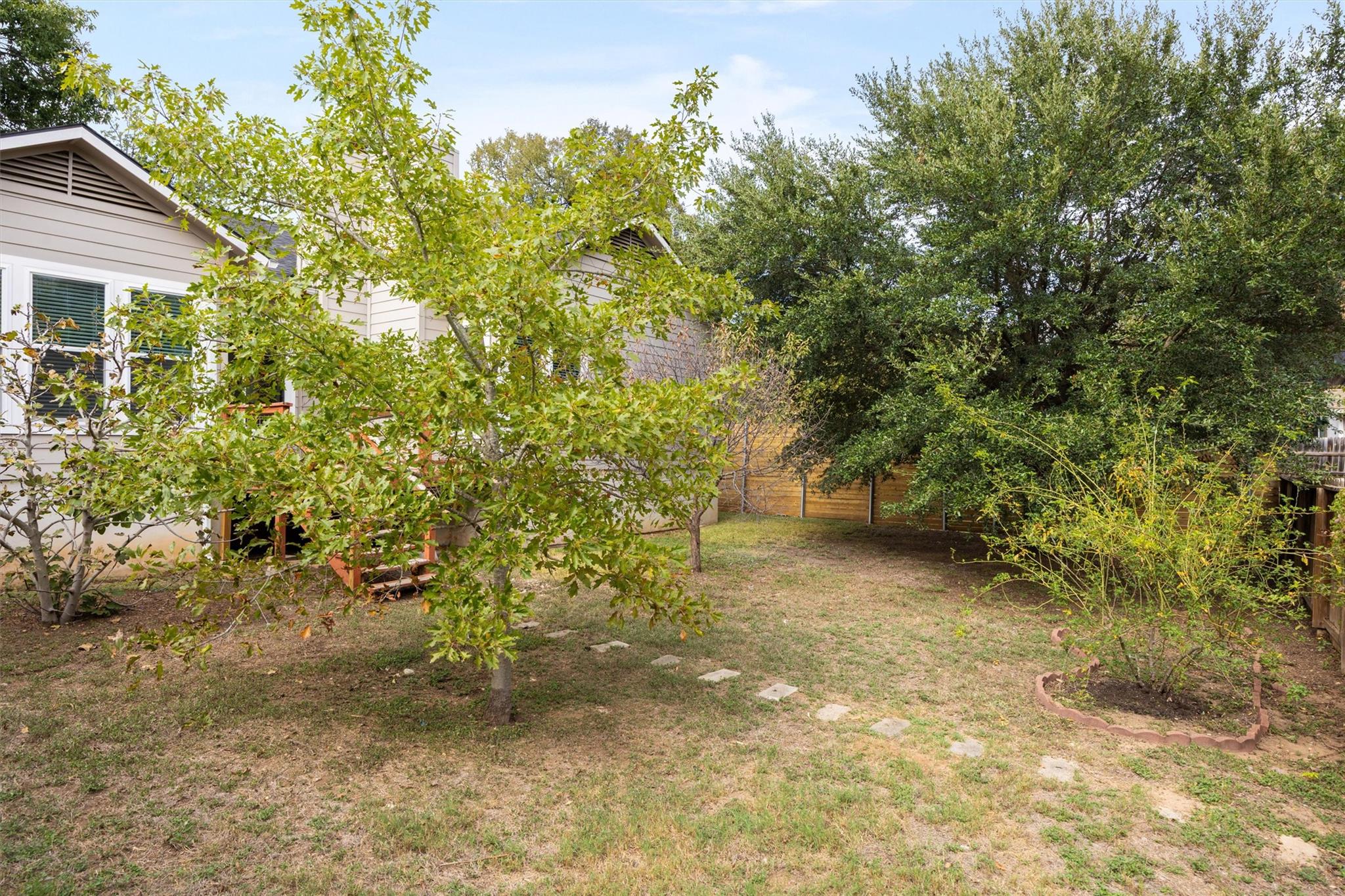 9405 Roxanna DR
