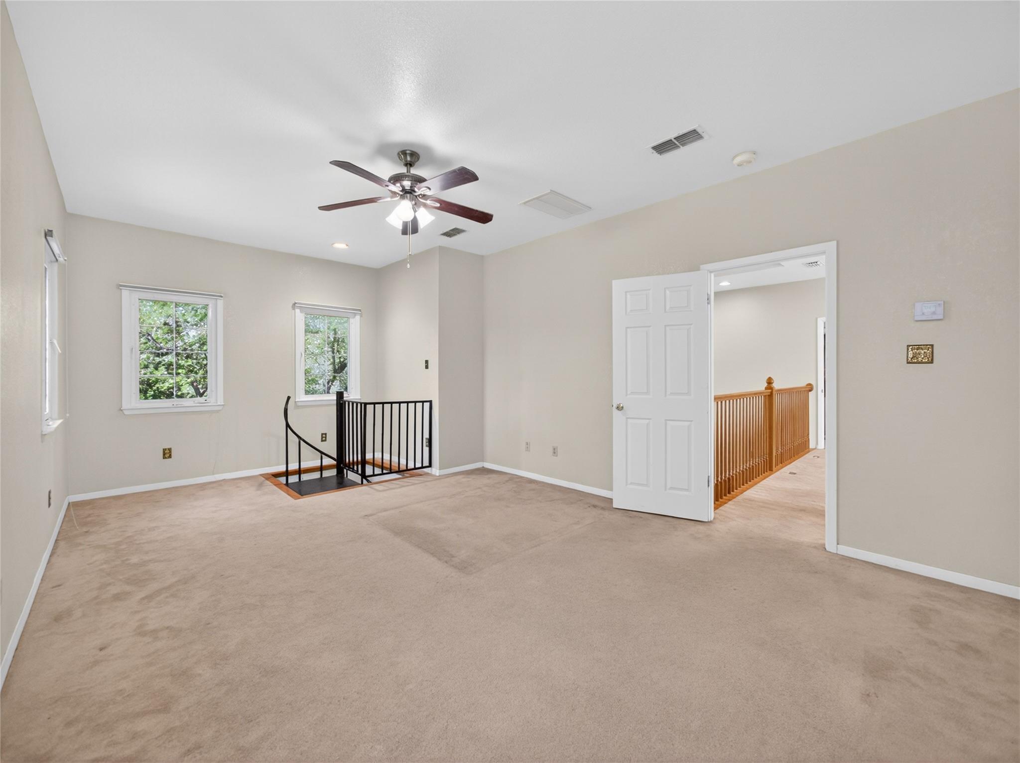 613 Breakaway RD