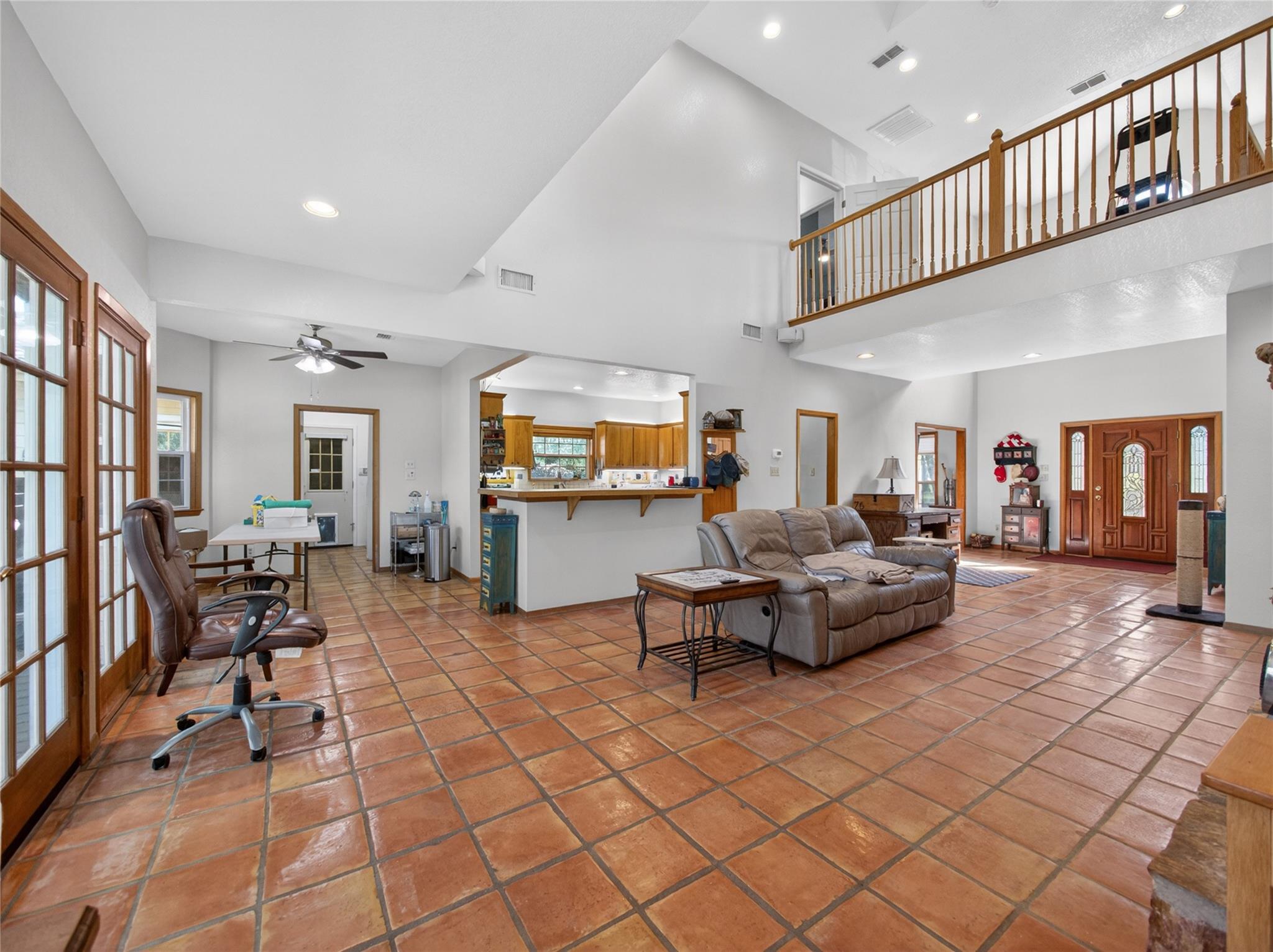 613 Breakaway RD