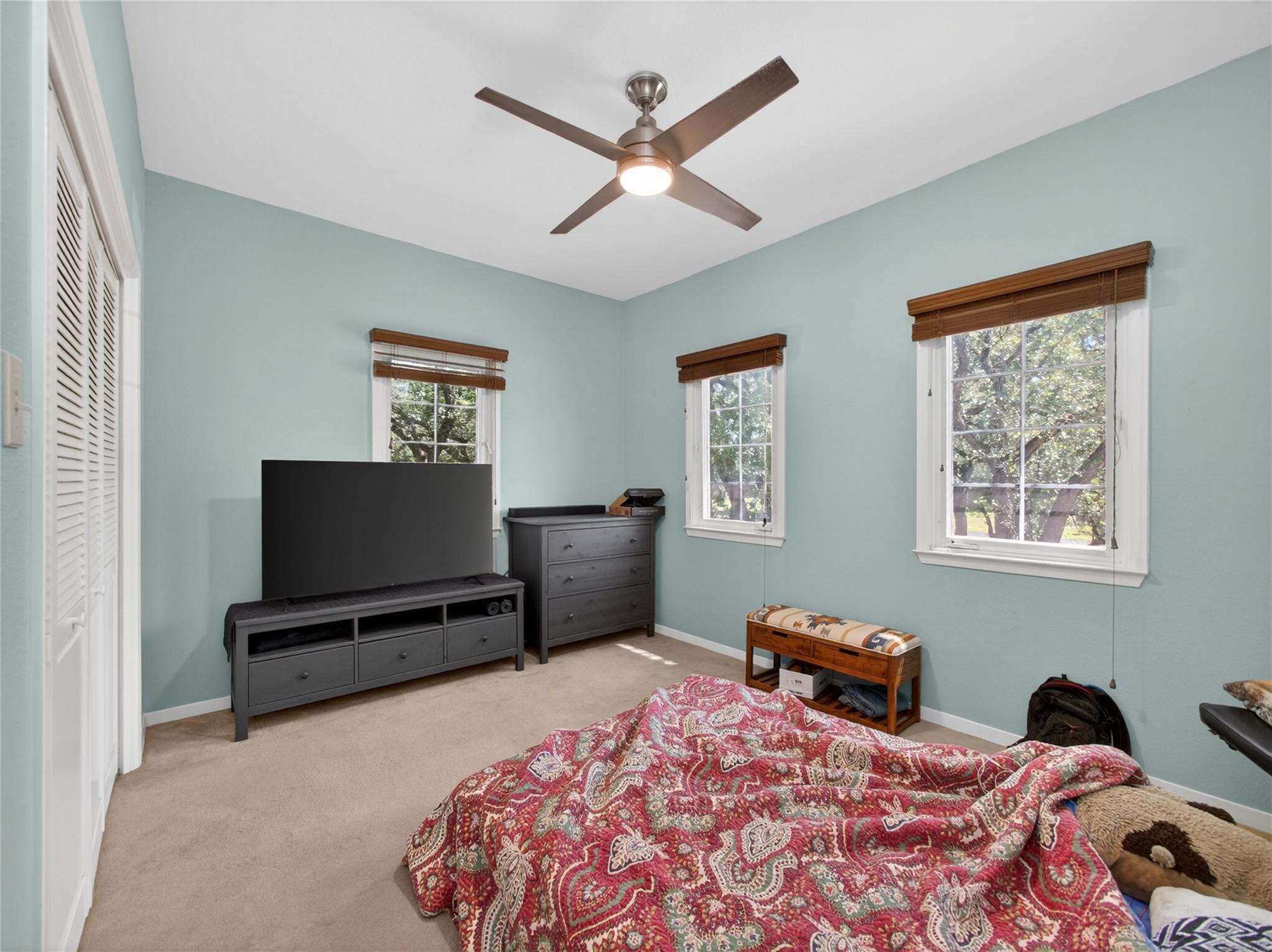 613 Breakaway RD