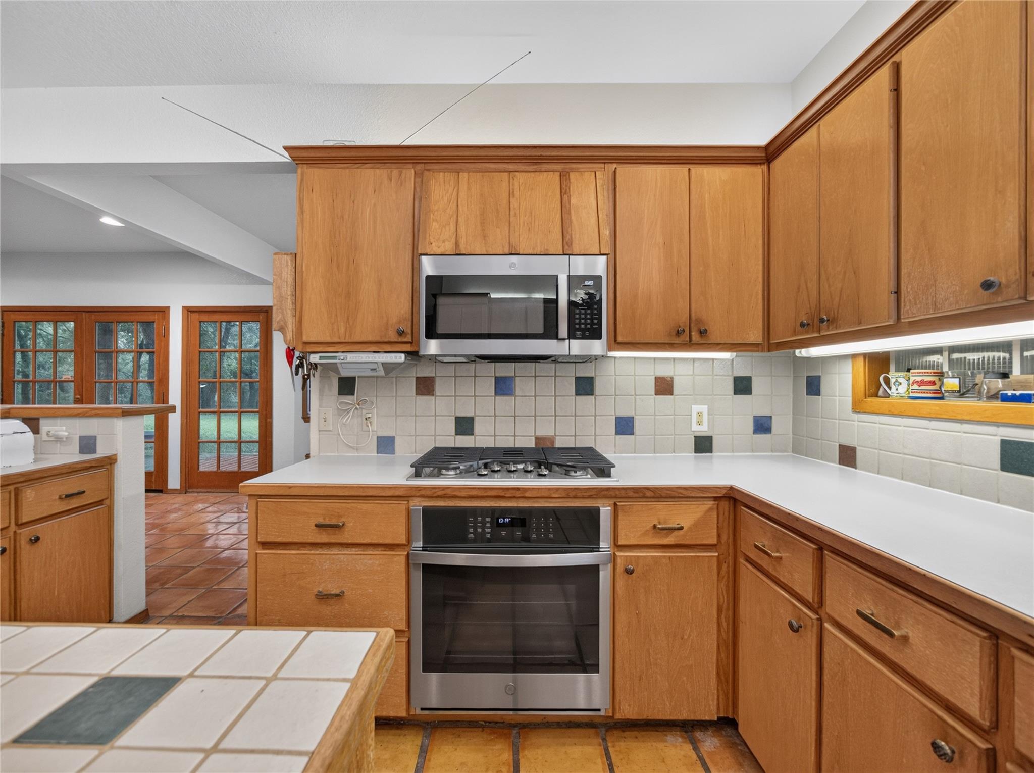 613 Breakaway RD