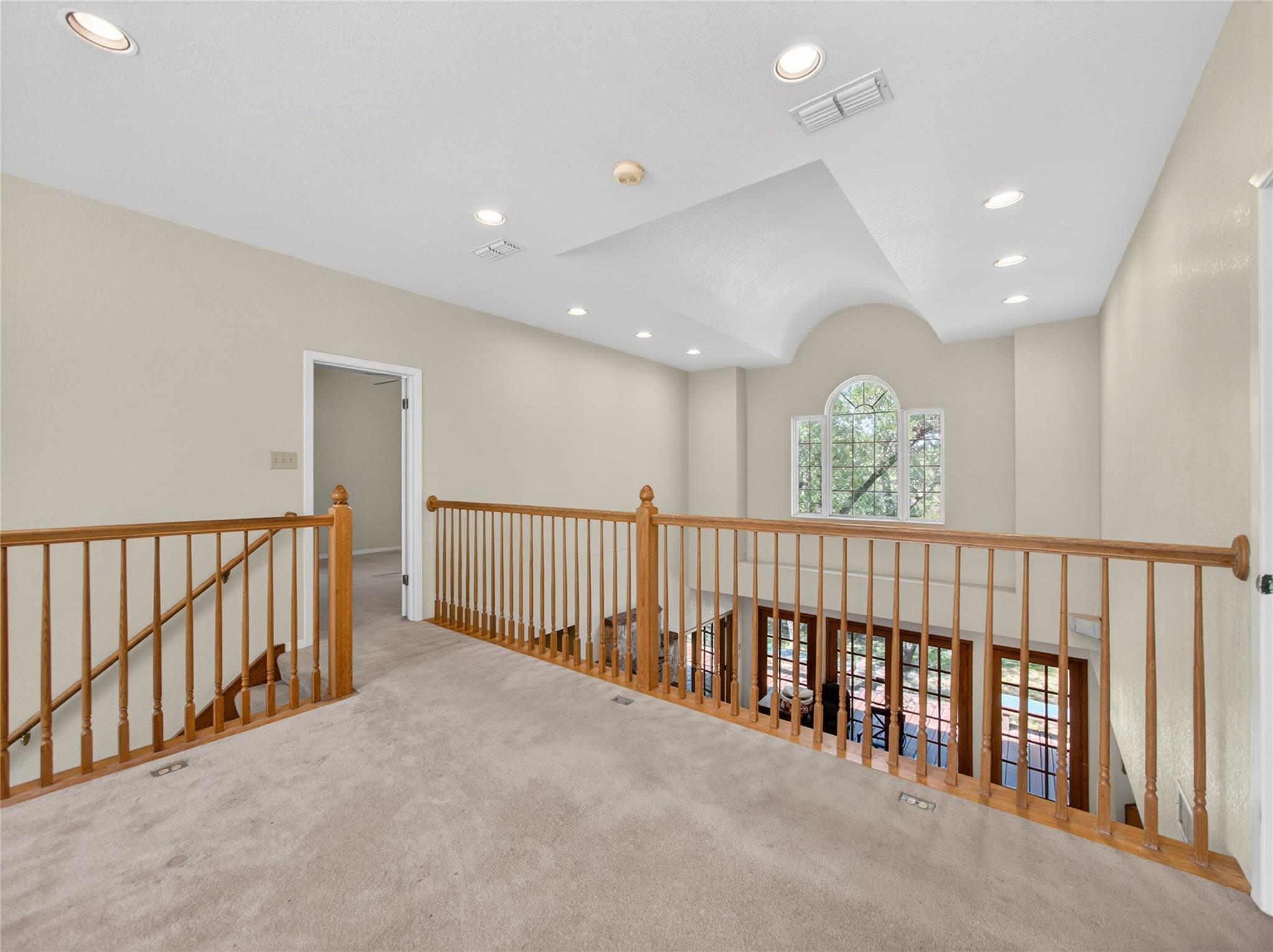613 Breakaway RD