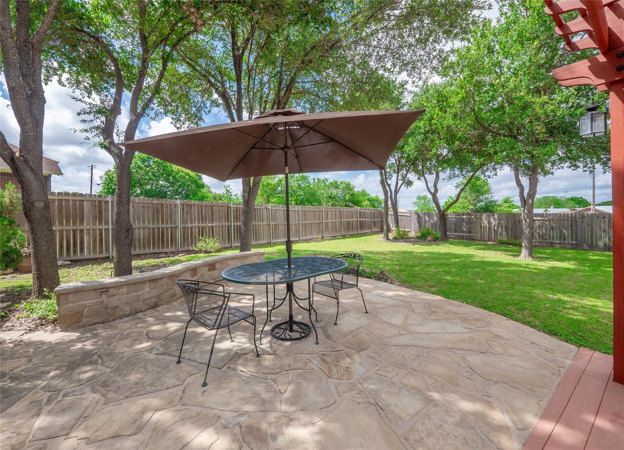 2913 Clinton PL