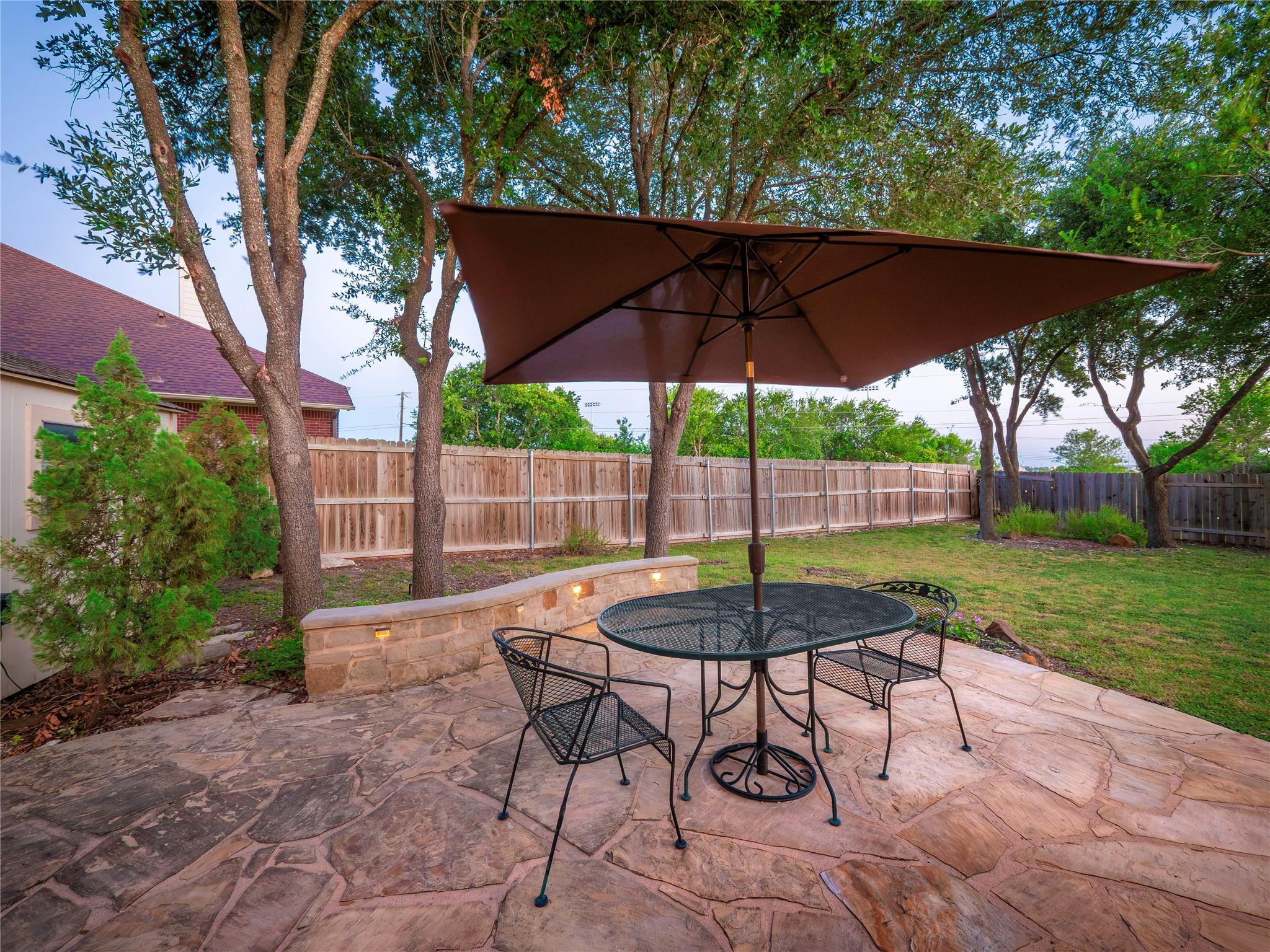2913 Clinton PL