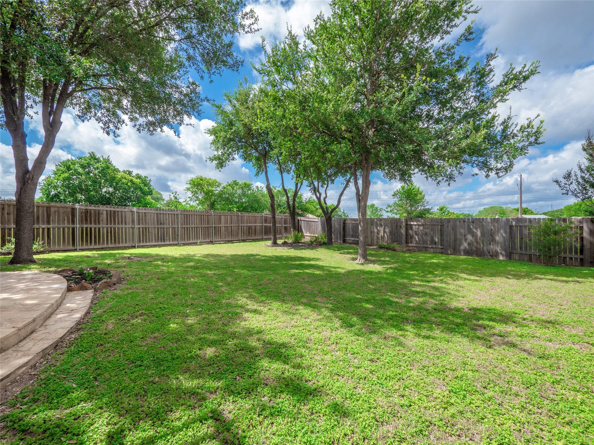2913 Clinton PL