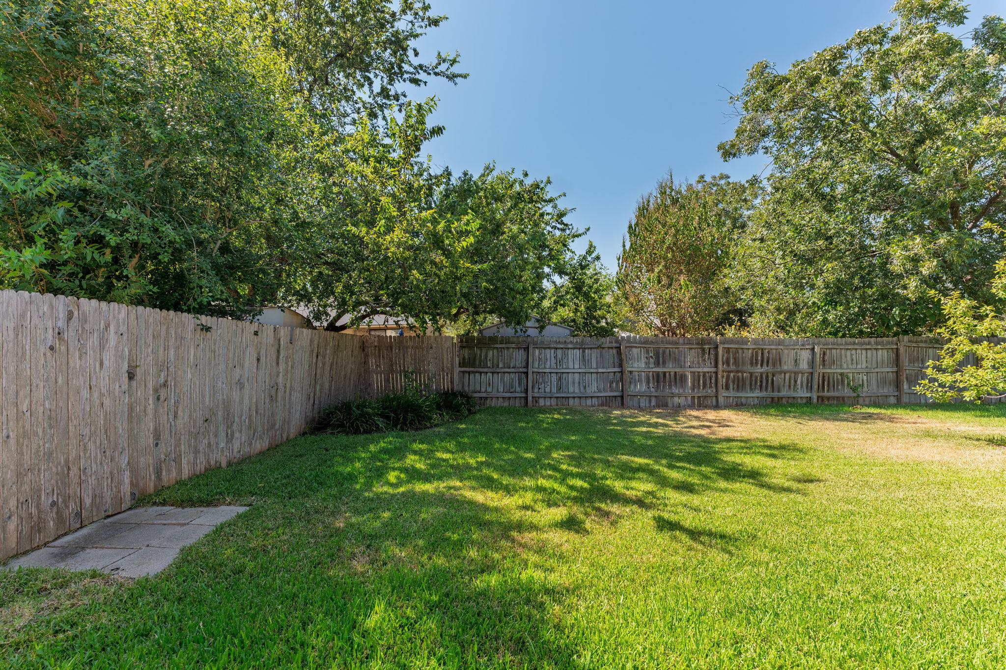 12000 Swan DR