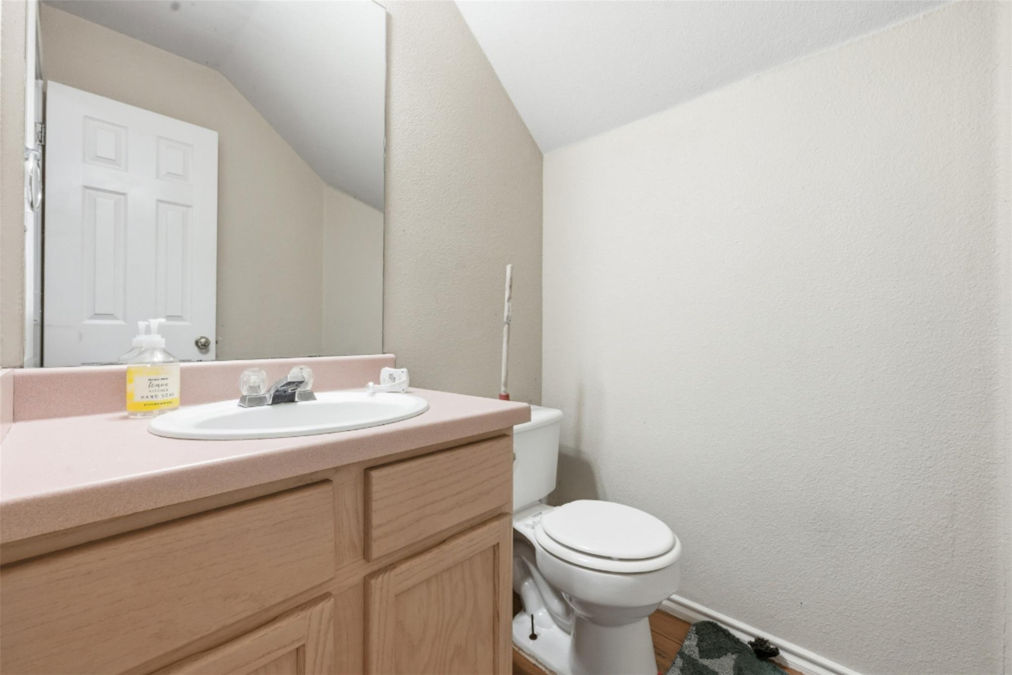 120-122 Cedargrove # 122 Unit: 120-122