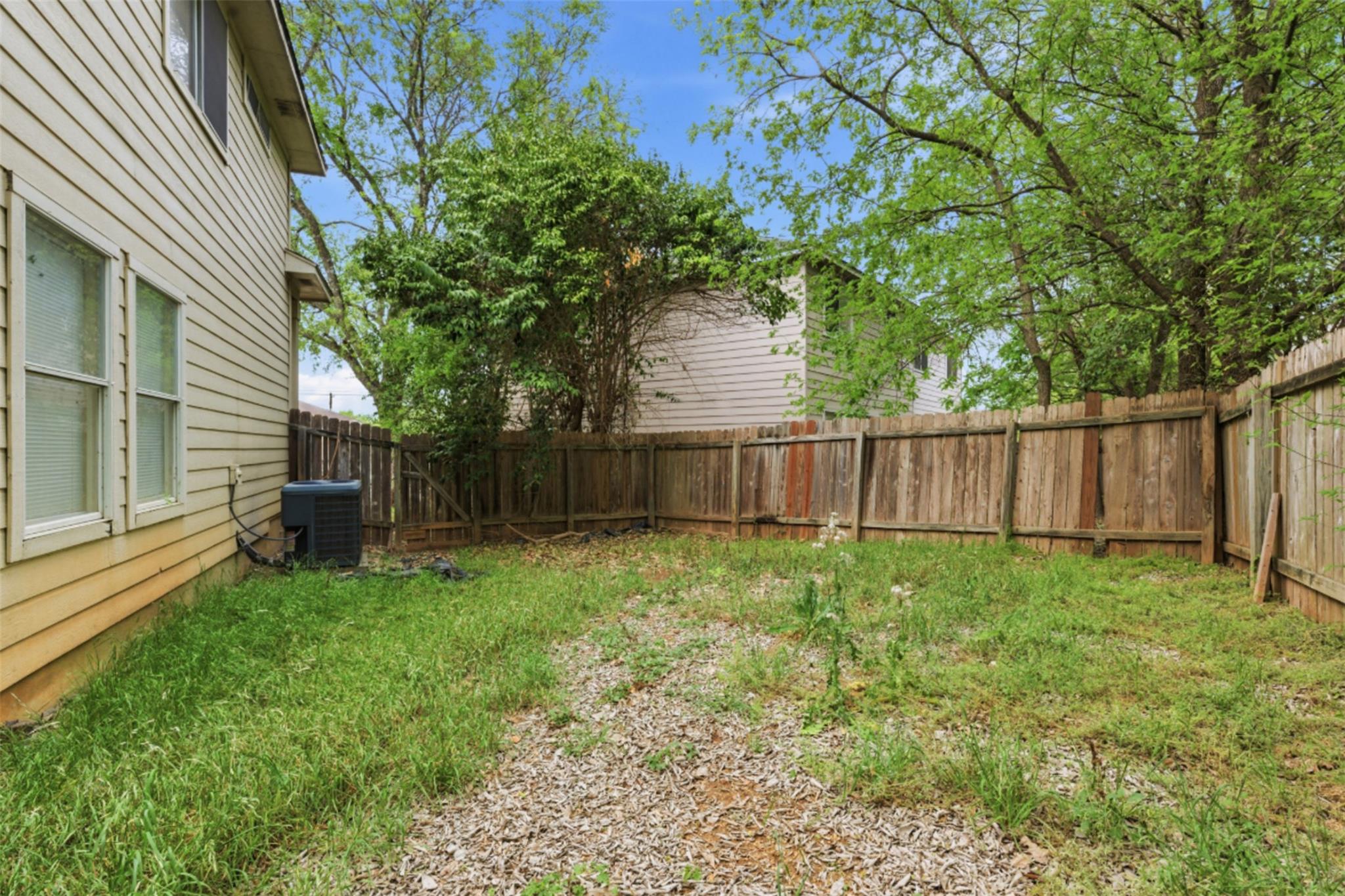 120-122 Cedargrove # 122 Unit: 120-122