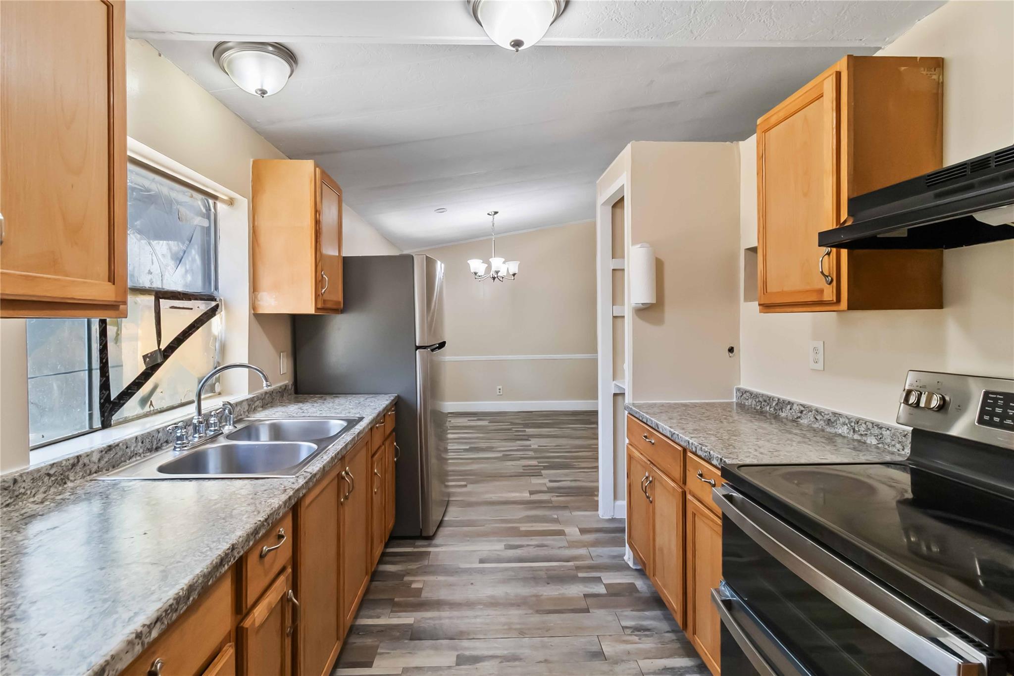 1002 Walter ST