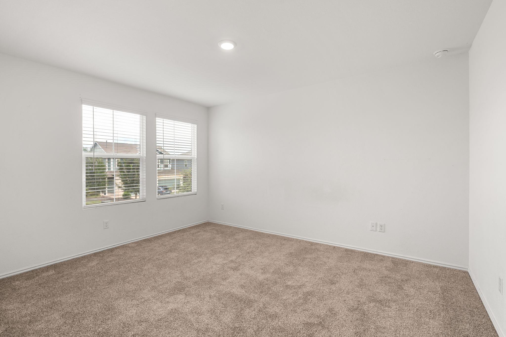 176 Andross LN