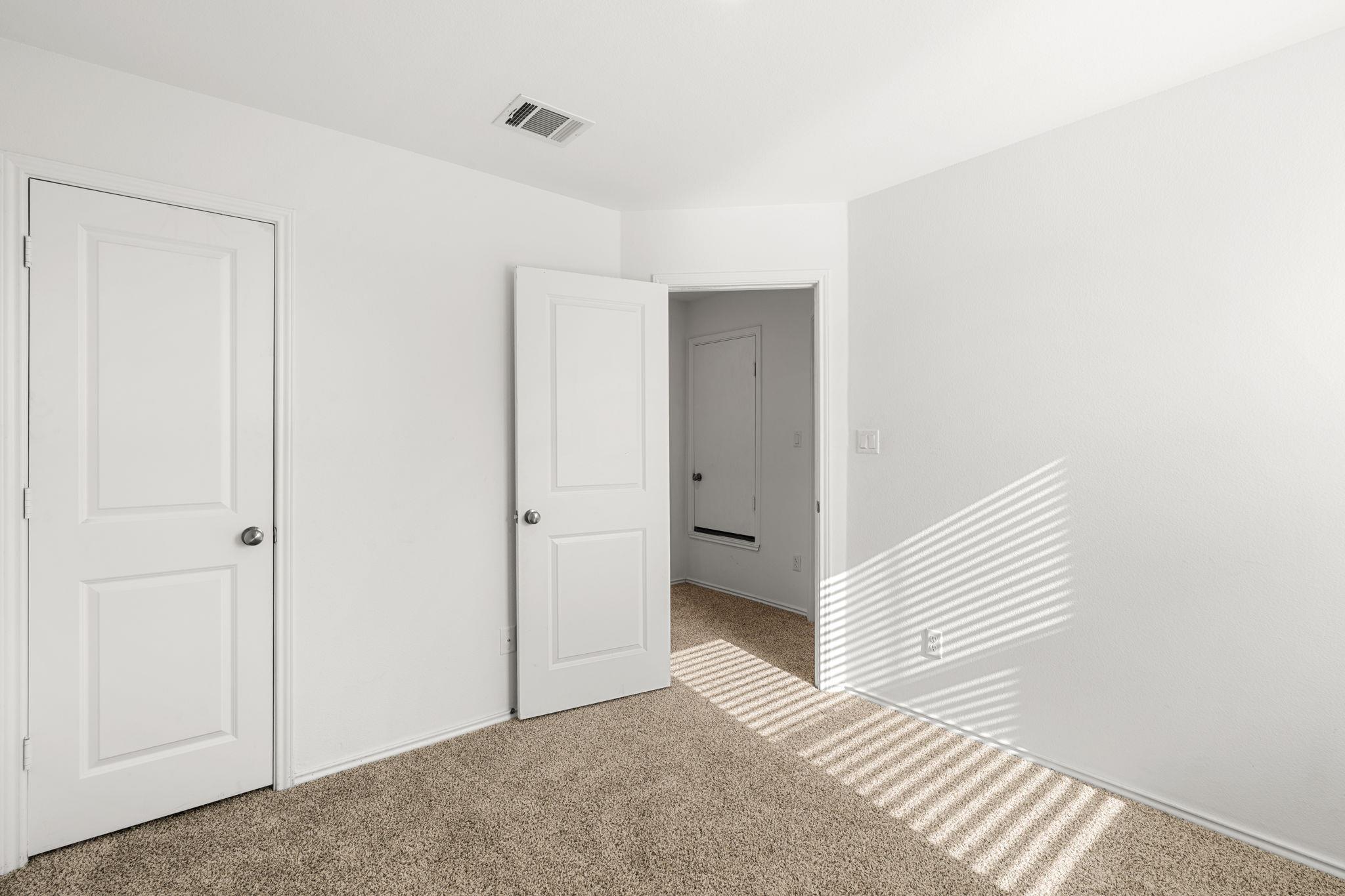 176 Andross LN