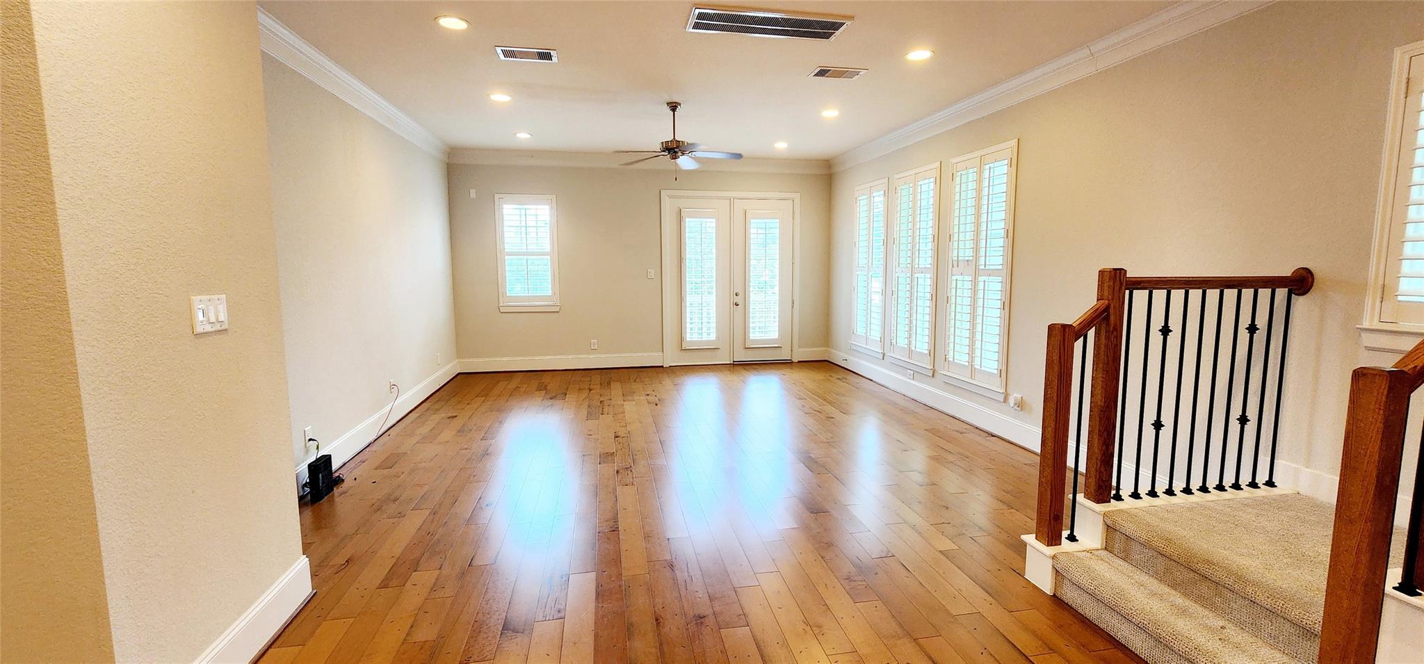 11 Rafters Row