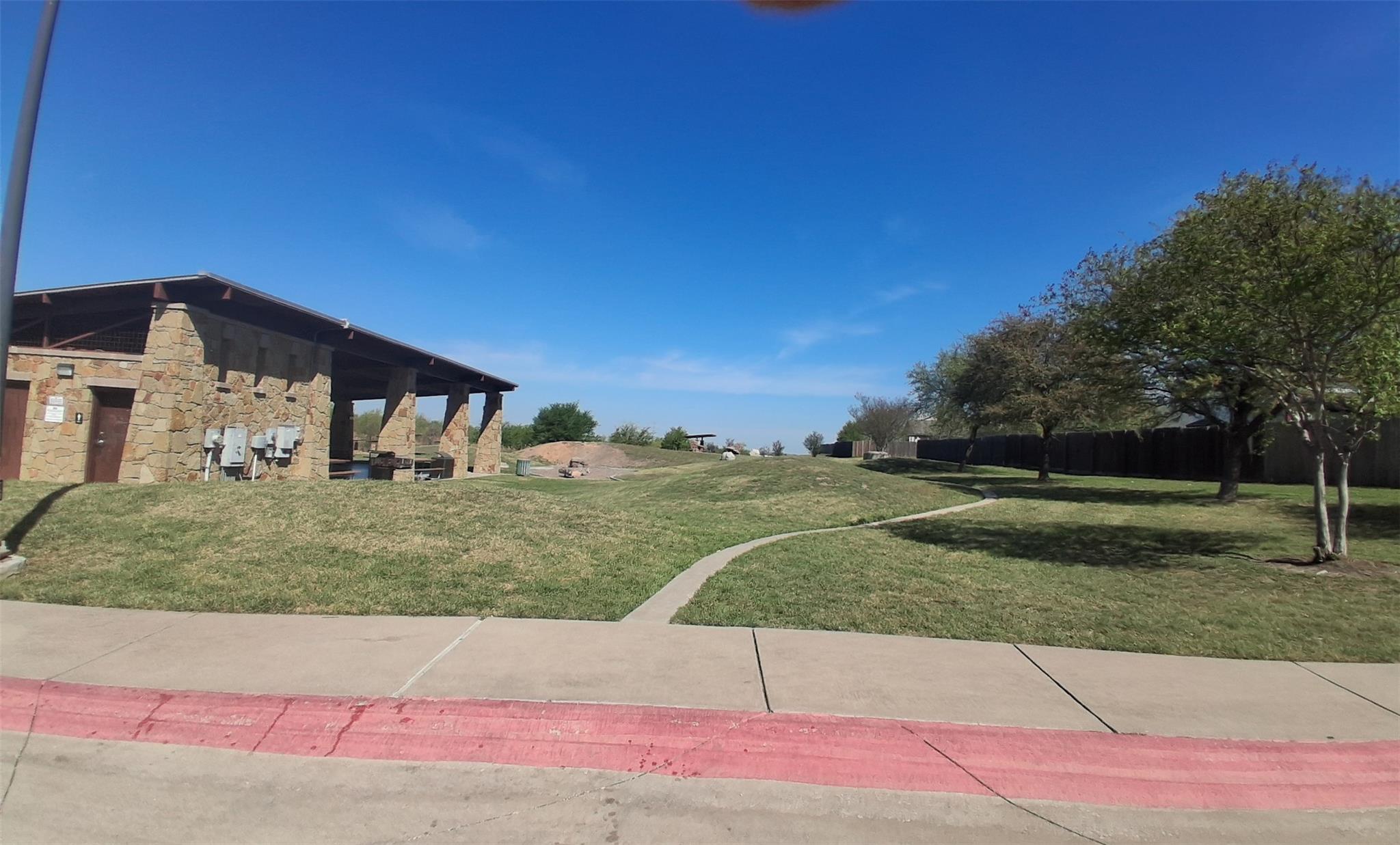 309 Dana DR