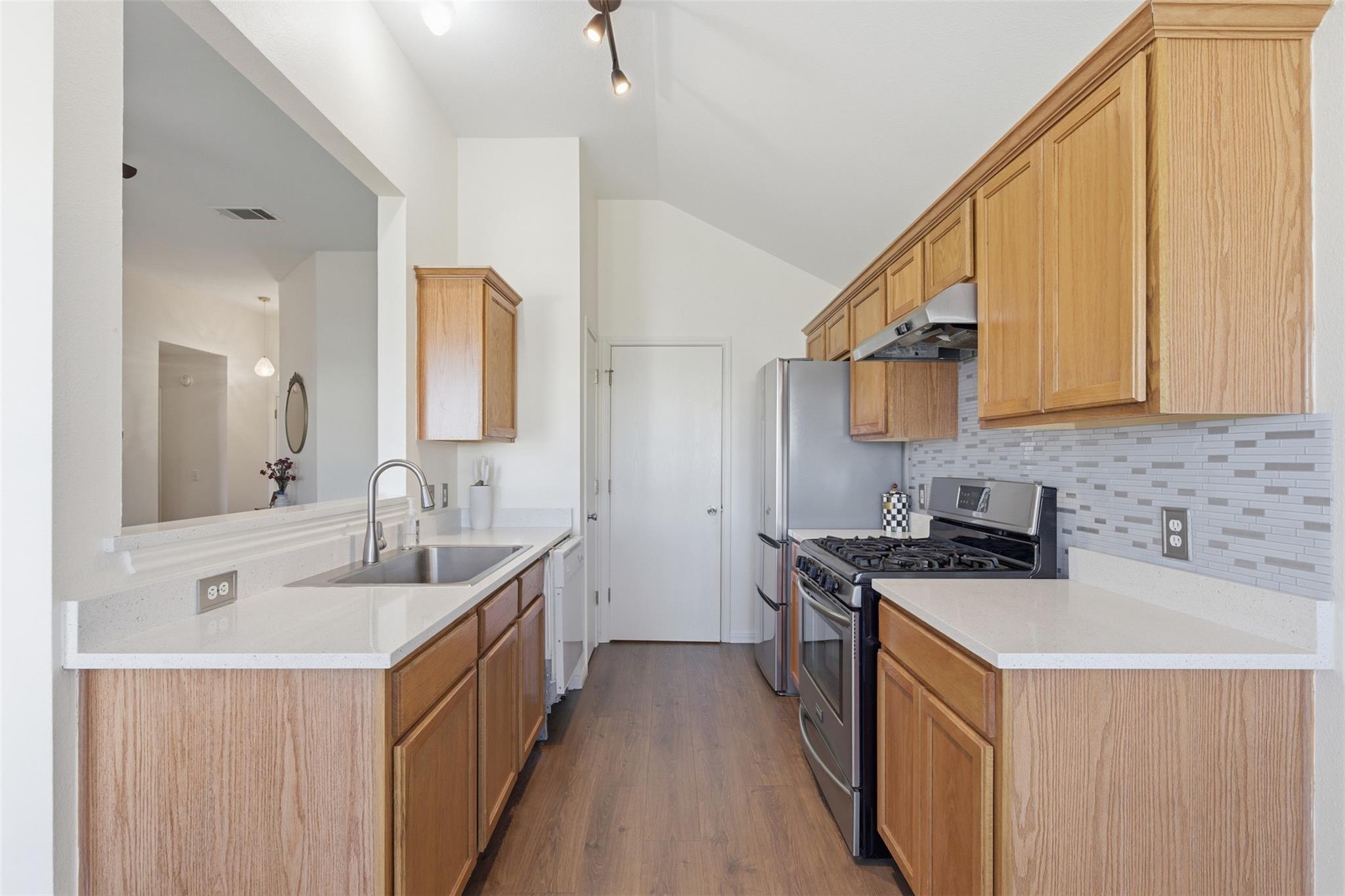 309 Dana DR