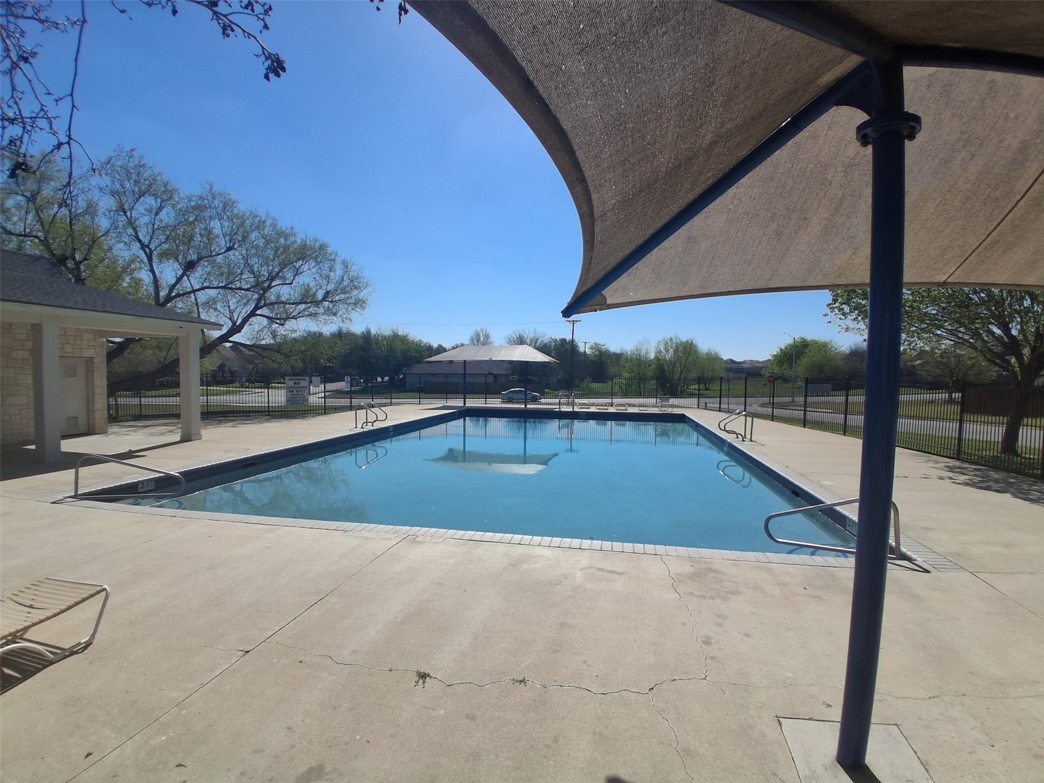 309 Dana DR