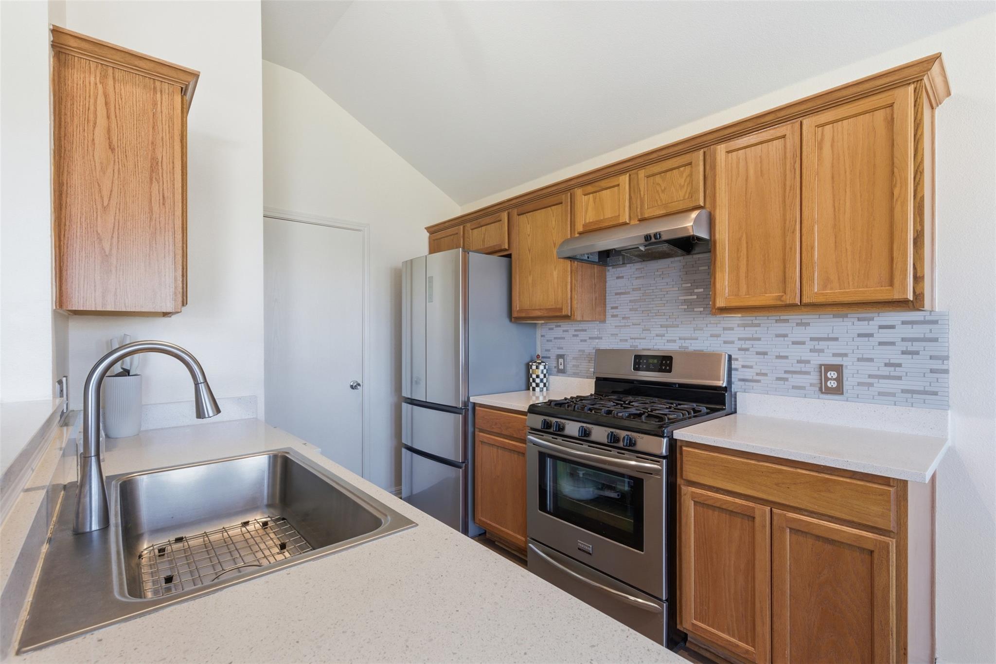 309 Dana DR