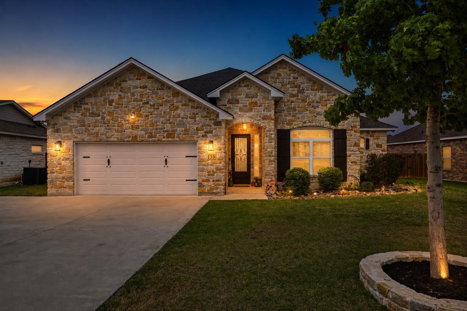 133 Greg LN