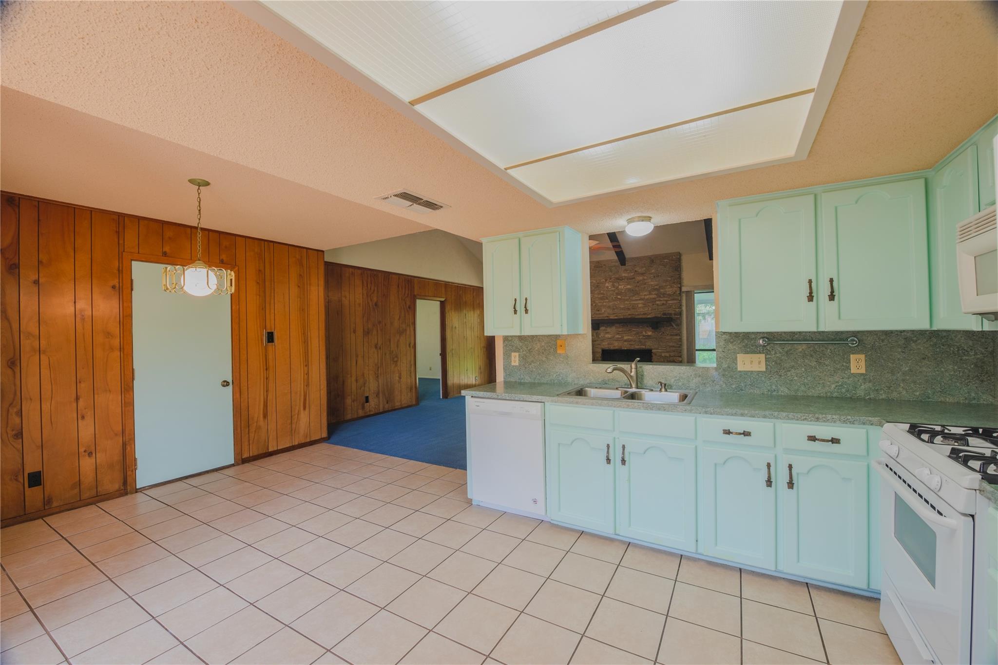 12409 Split Rail PKWY