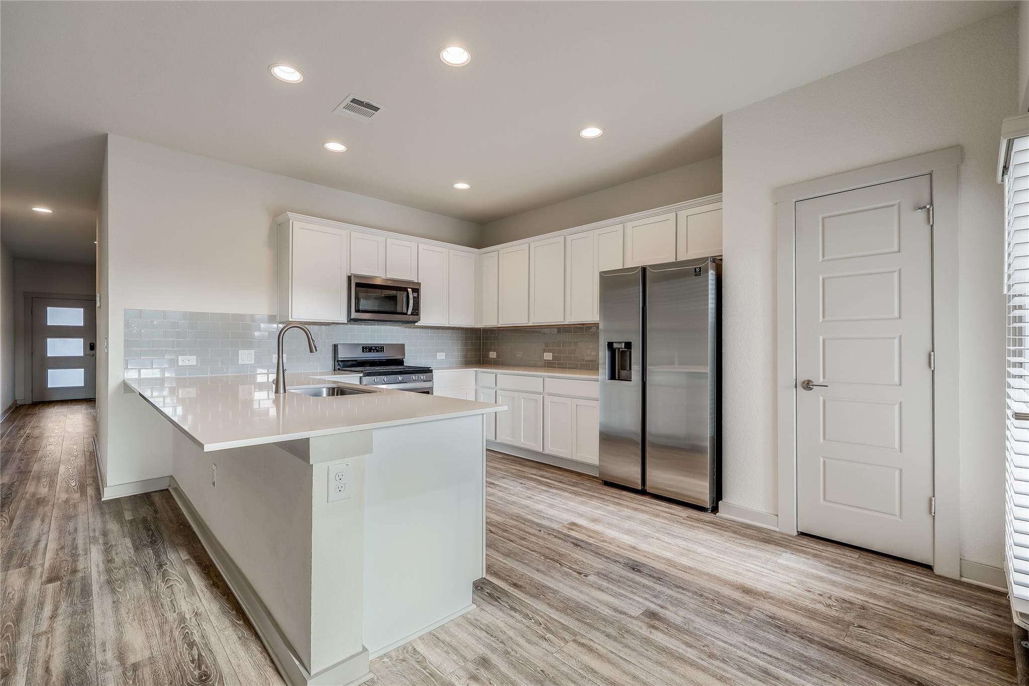 153 Filifera CT