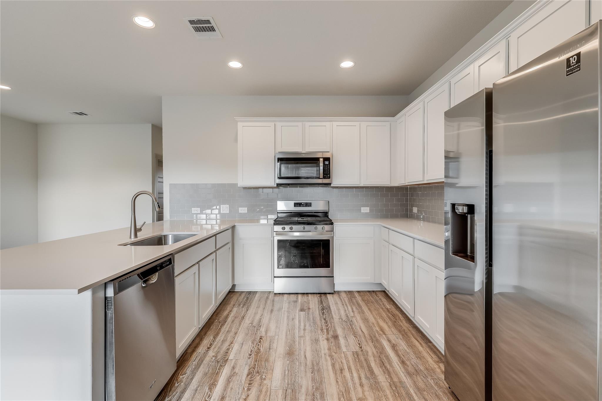 153 Filifera CT